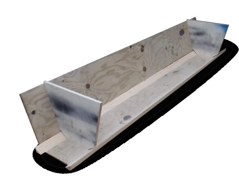 Basic box shape. Note shaped stringers in join between side and hull bottom.