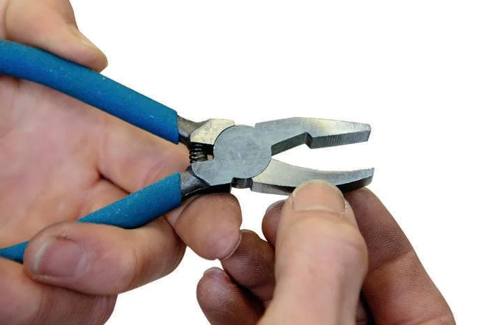 Grozier pliers.