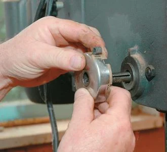 Removing the return spring housing