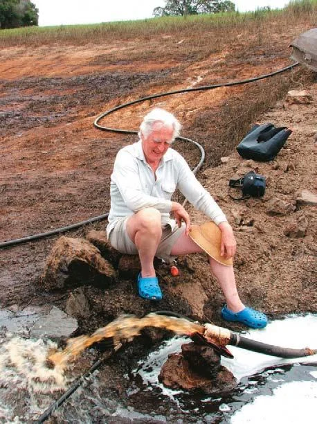 Jan van der Linden runs his water ram test