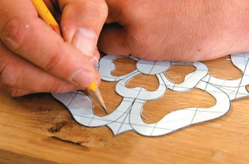 Trace design on wood