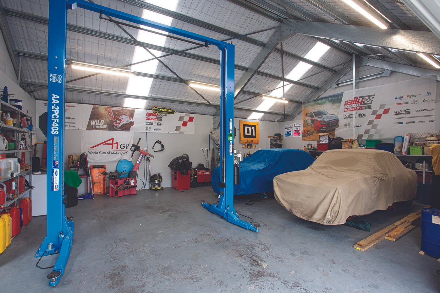 More than enough space for David’s pet projects and his car hoist