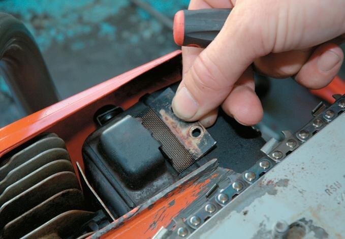 Replacing the spark arrester mesh