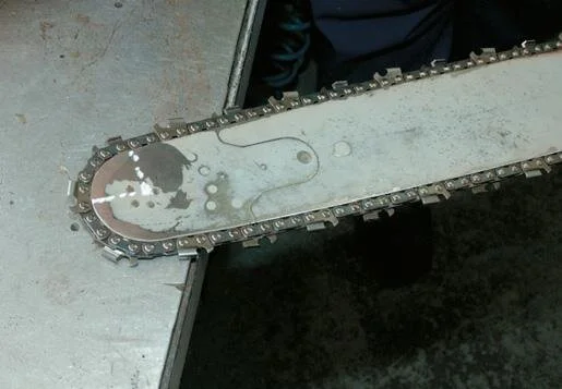 Don’t ever use this section of the bar to start a cut. It can induce violent kickback