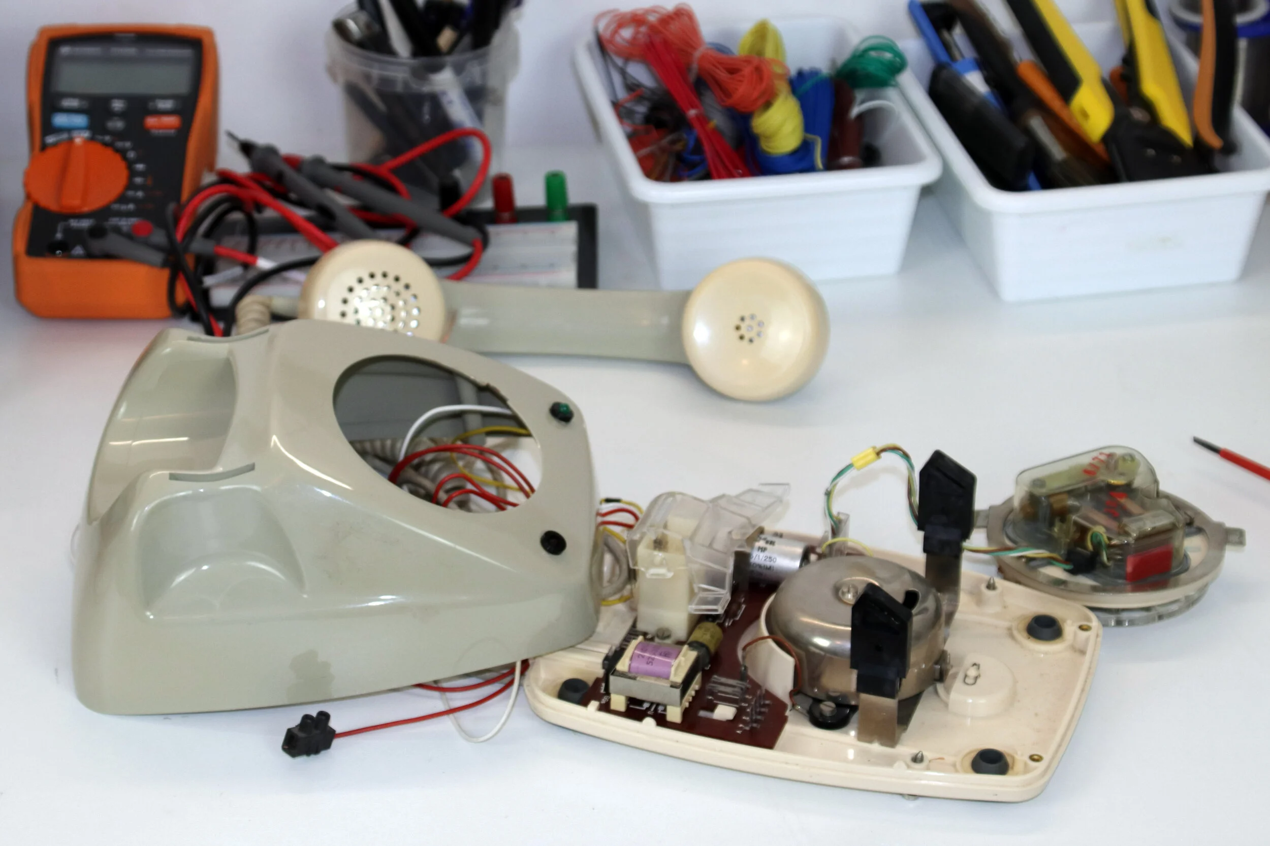 Video of upcycling a vintage dial telephone from Shed Issue 89