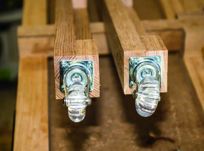 Castors on two legs only