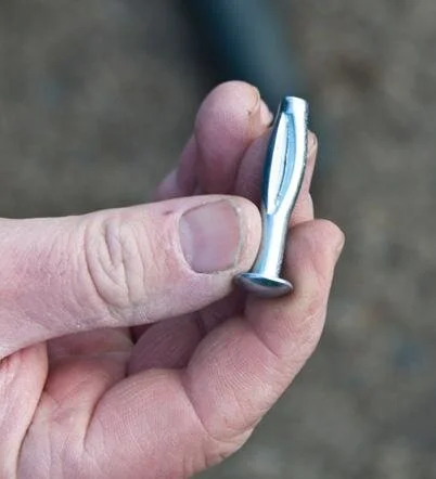 Mushroom head slit drive pin