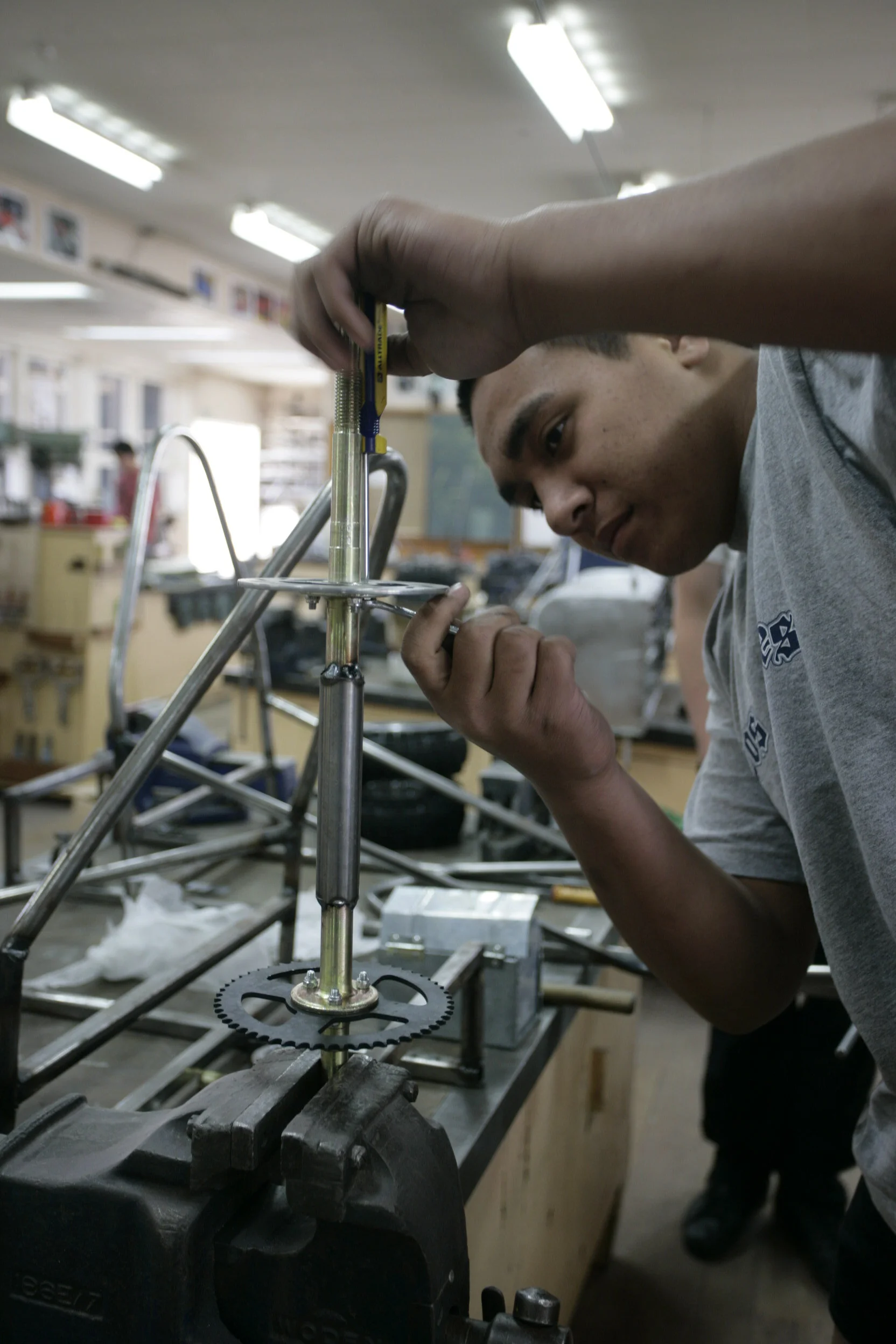 Attach disc brake wheel