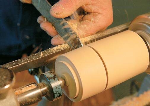 Parting off with hacksaw blade tool