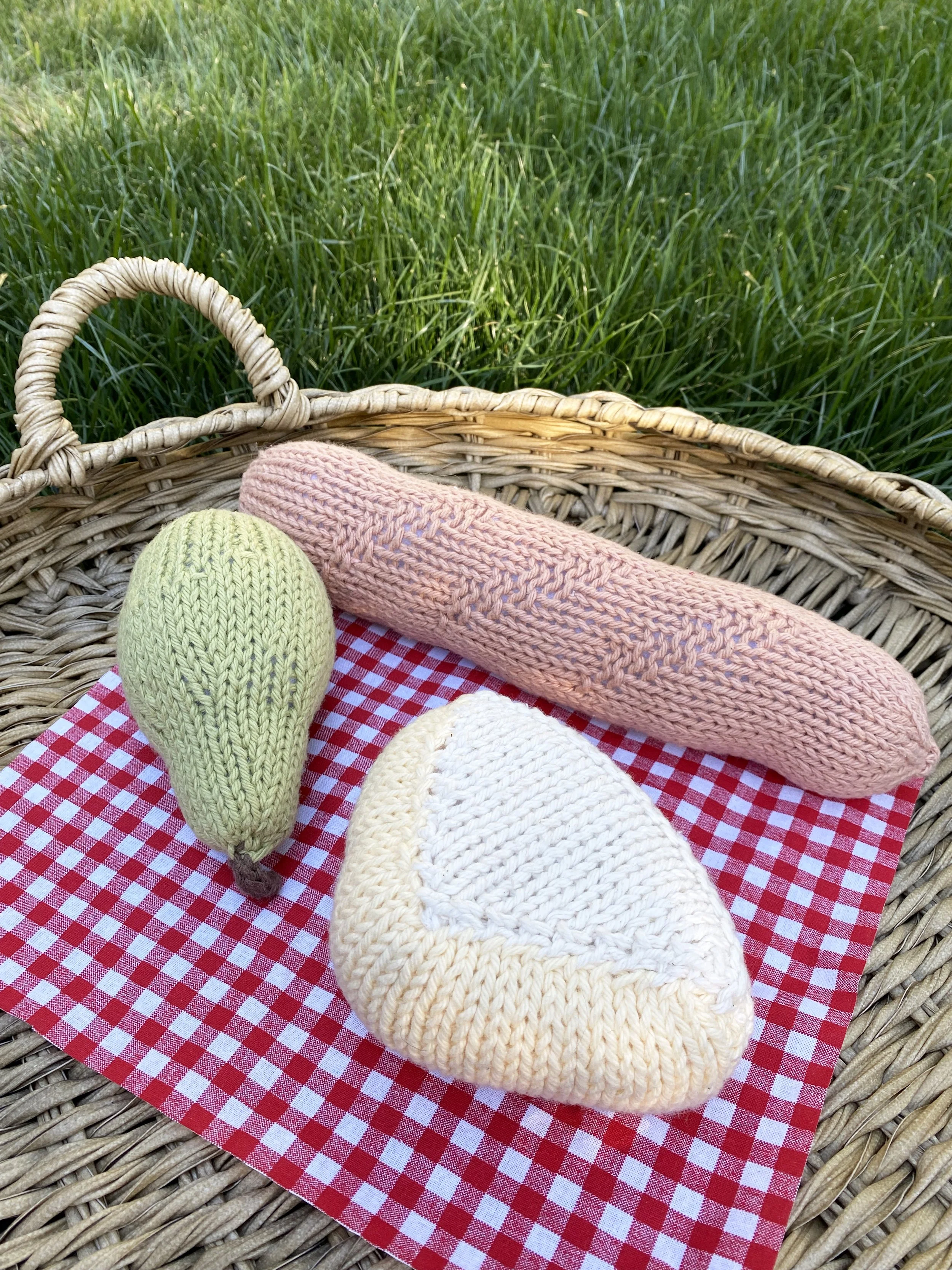 French Picnic Knit Play Food Set
