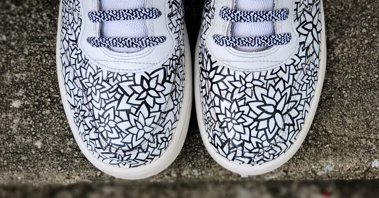  pattern: kaleidoscope   shoes: nike court vision  laces:  patterned flat, black/white  aglets: as is  