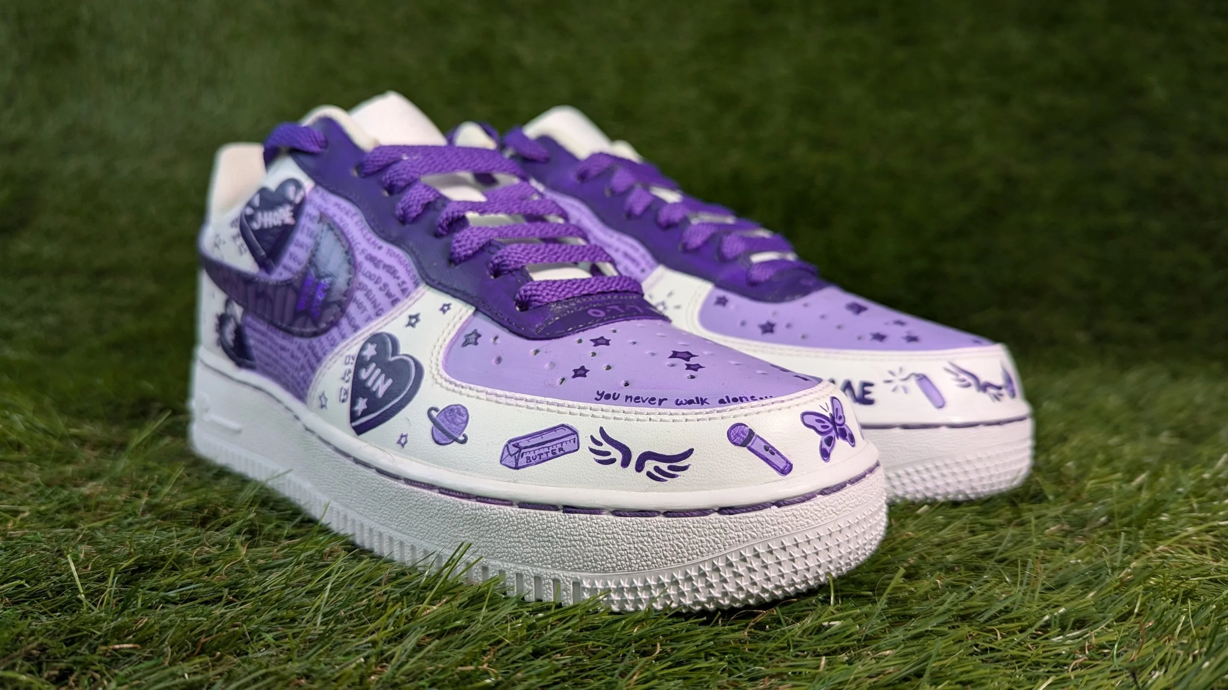  pattern: BTS custom shoe: nike af-1 laces: flat purple aglets: neochrome 