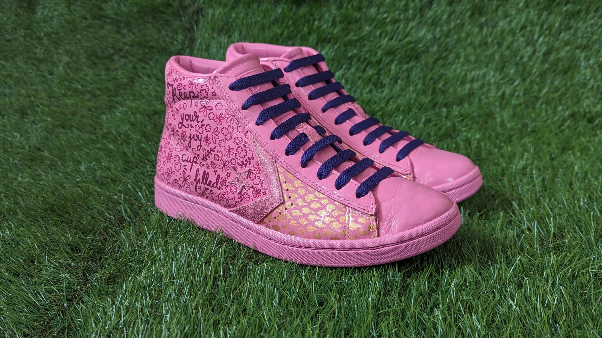 pattern: custom shoes: converse leather high tops laces: flat purple aglets: as is 