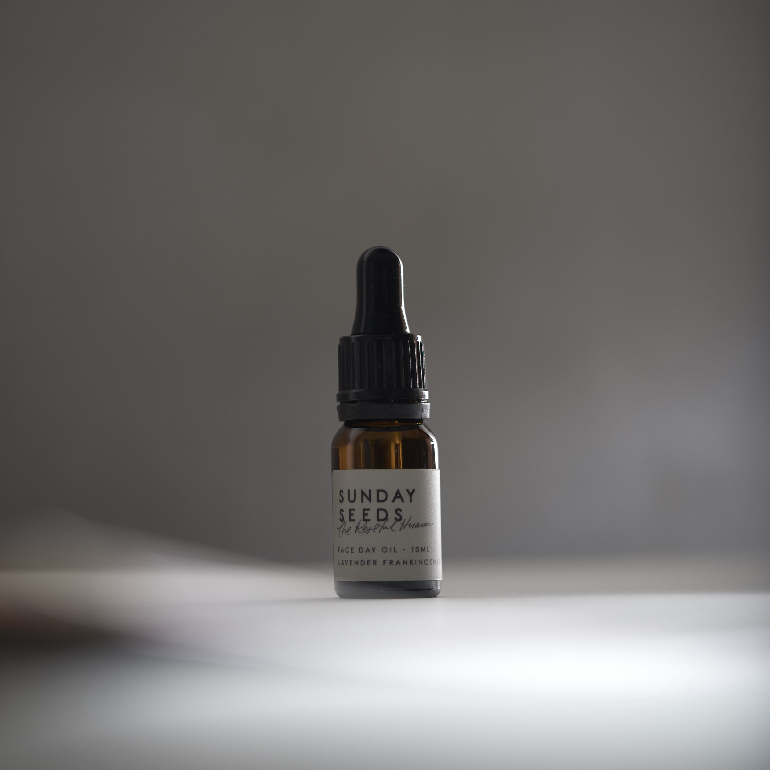 Hires Face Day Oil - Lavender Frankincense 10ml 147.jpg