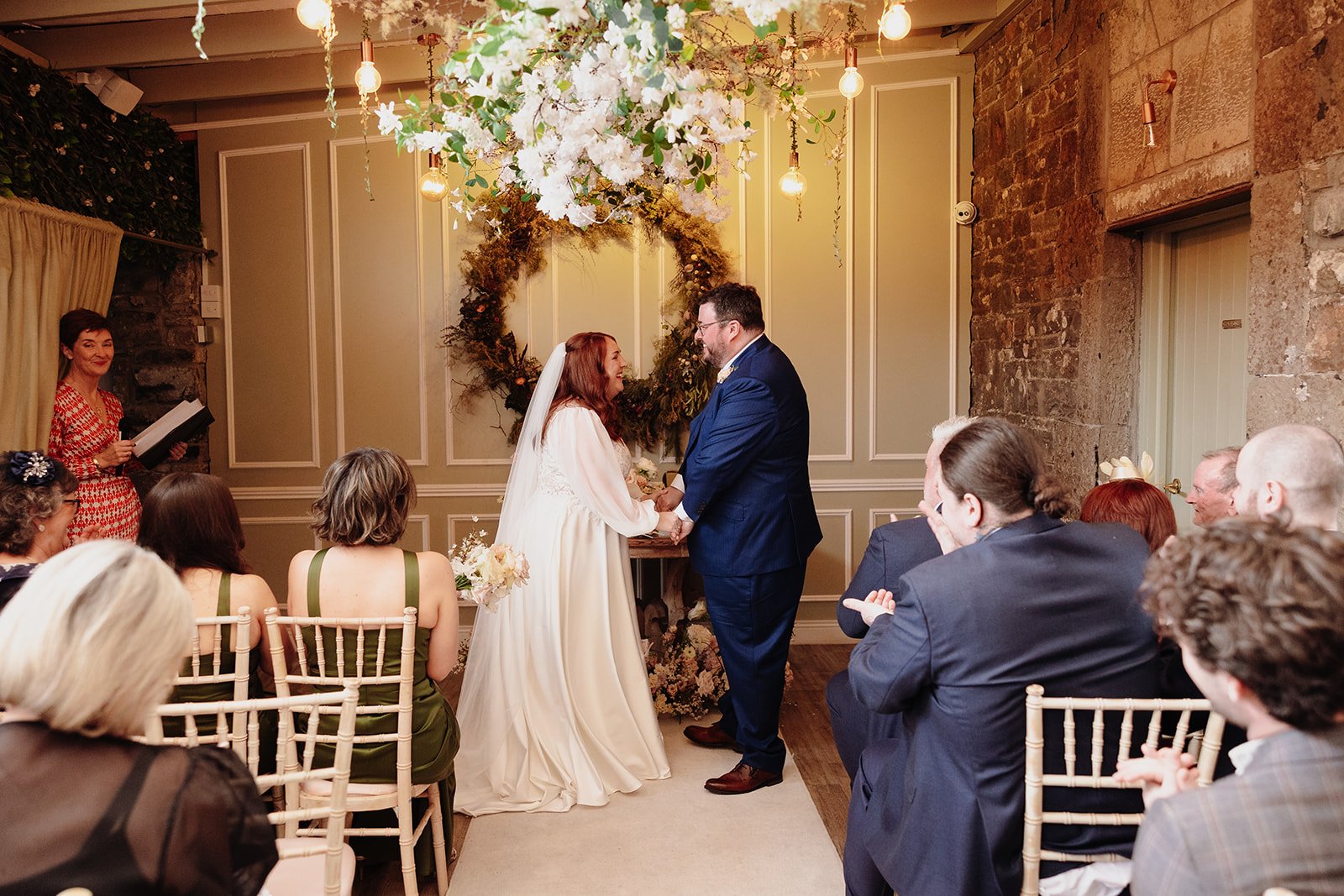 Amanda &amp; Evan's Timeless Spring Wedding