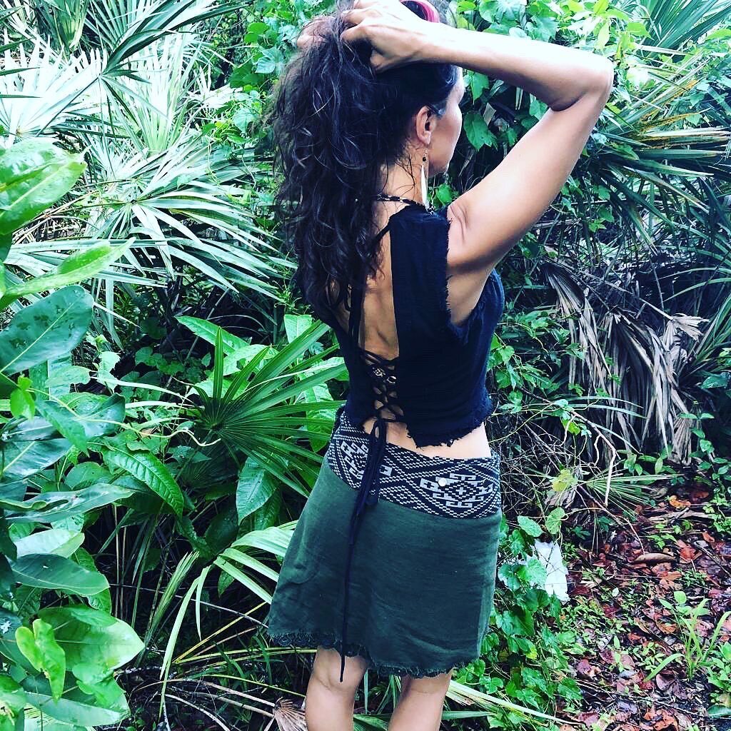 With all this extra time on my hands, I have been searching through Instagram for earthy tribal style, eco-conscious brands. @aryaclothing was the first to catch my eye, and my gypsy soul soared as soon I put them on. They are based out of Australia 