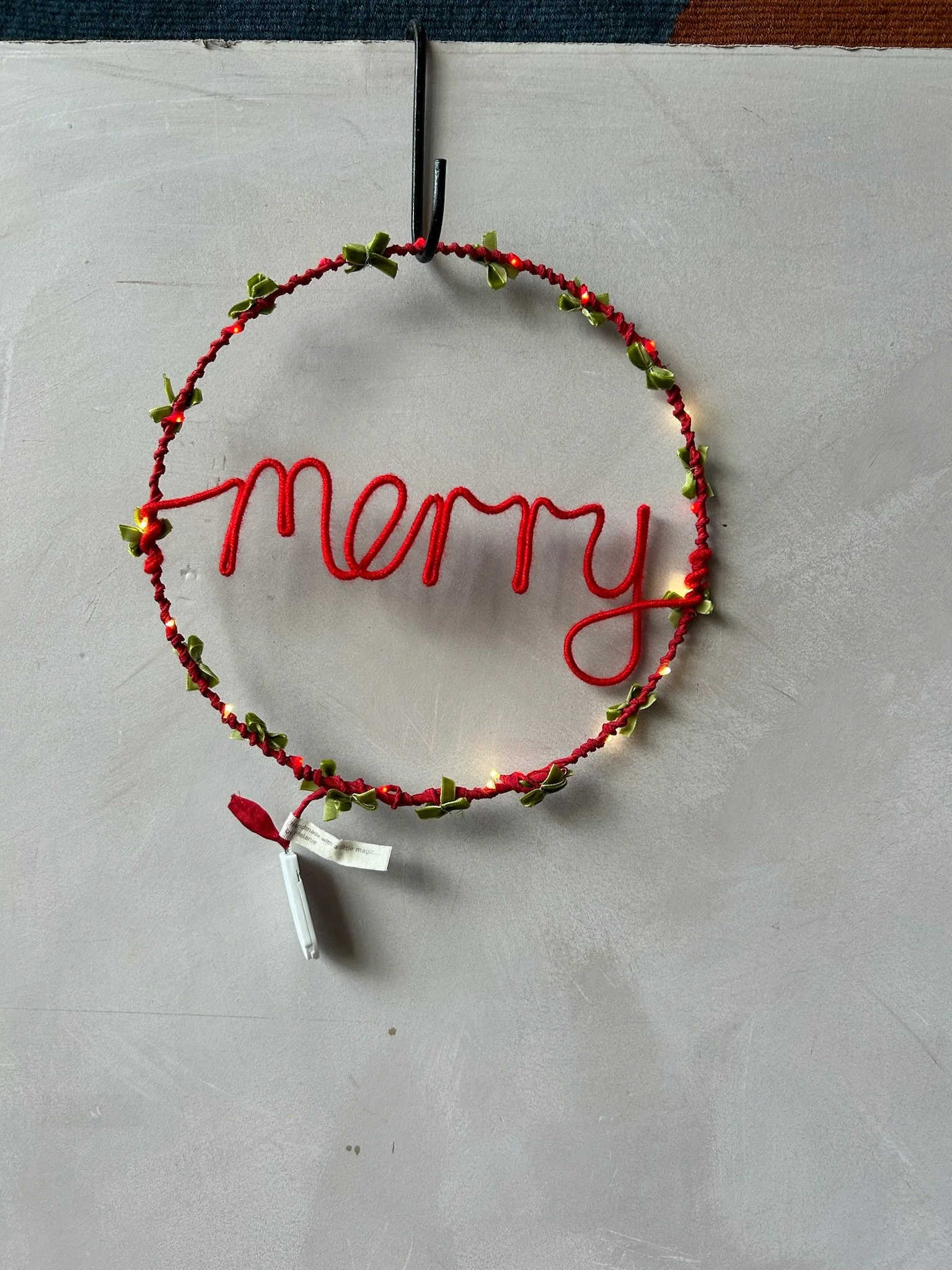 Festive Velvet Bow Hoop Light - Merry
