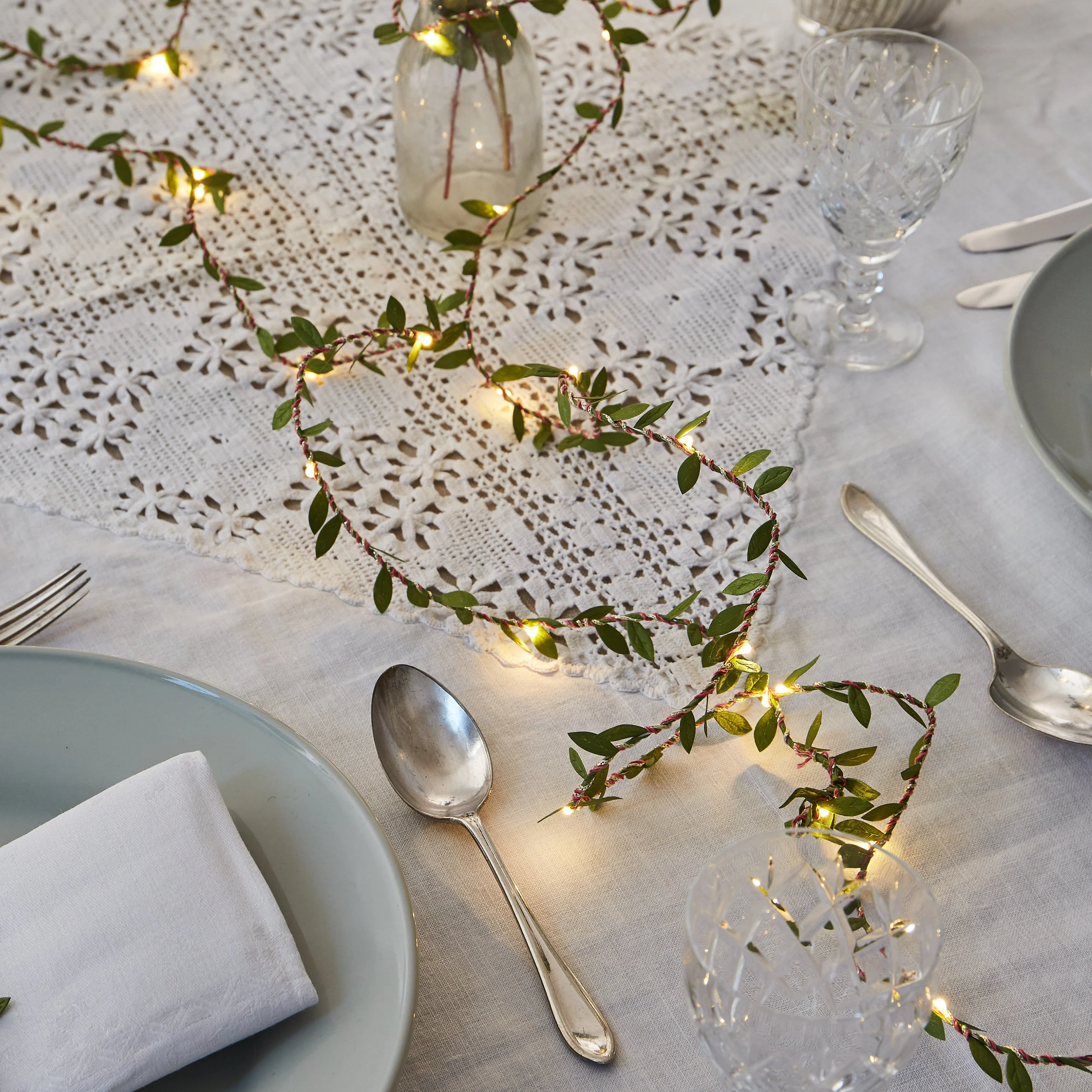 Spring leaf Wedding table1.jpg
