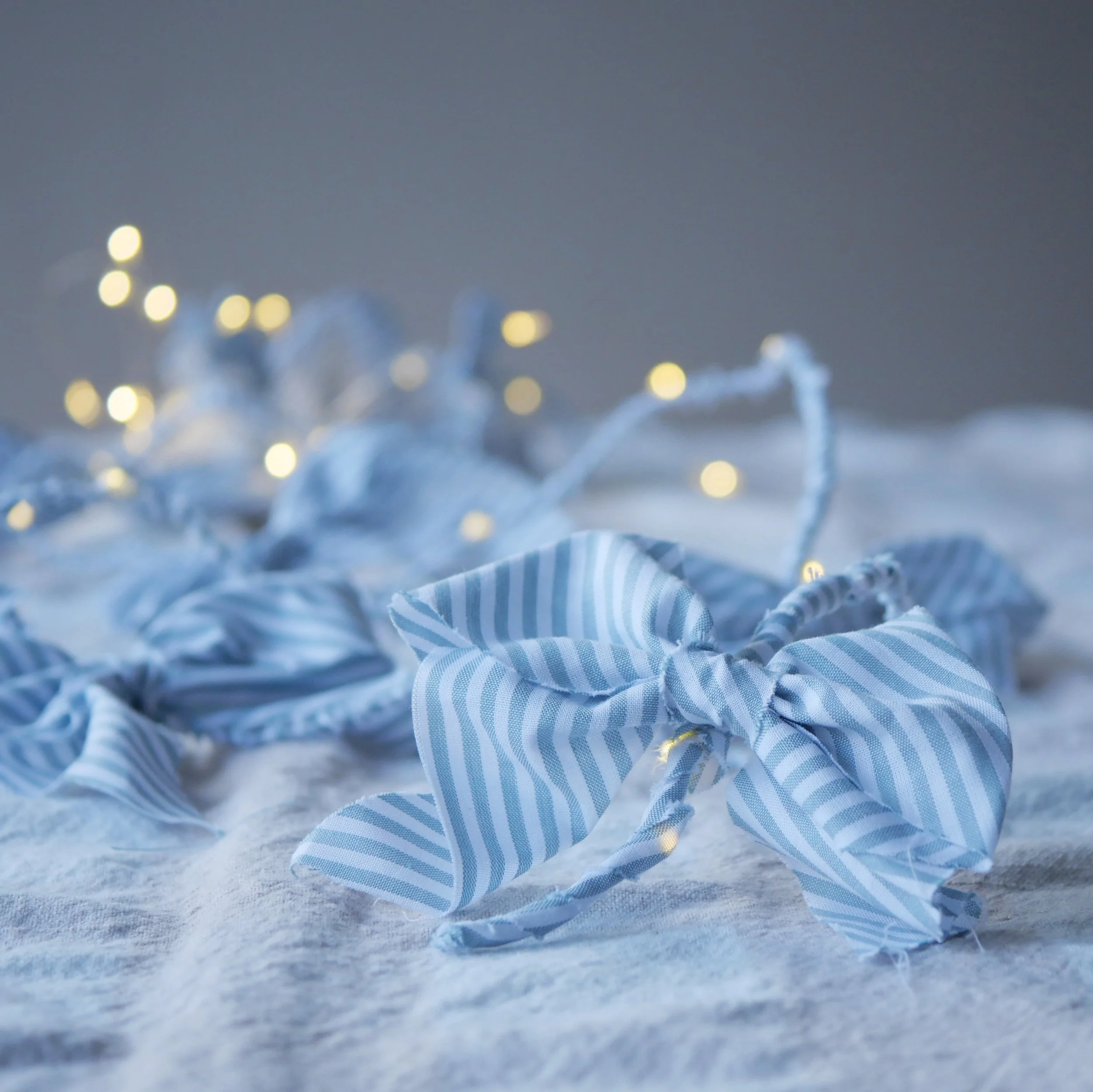 Stripe Bow String_Blue2.jpg