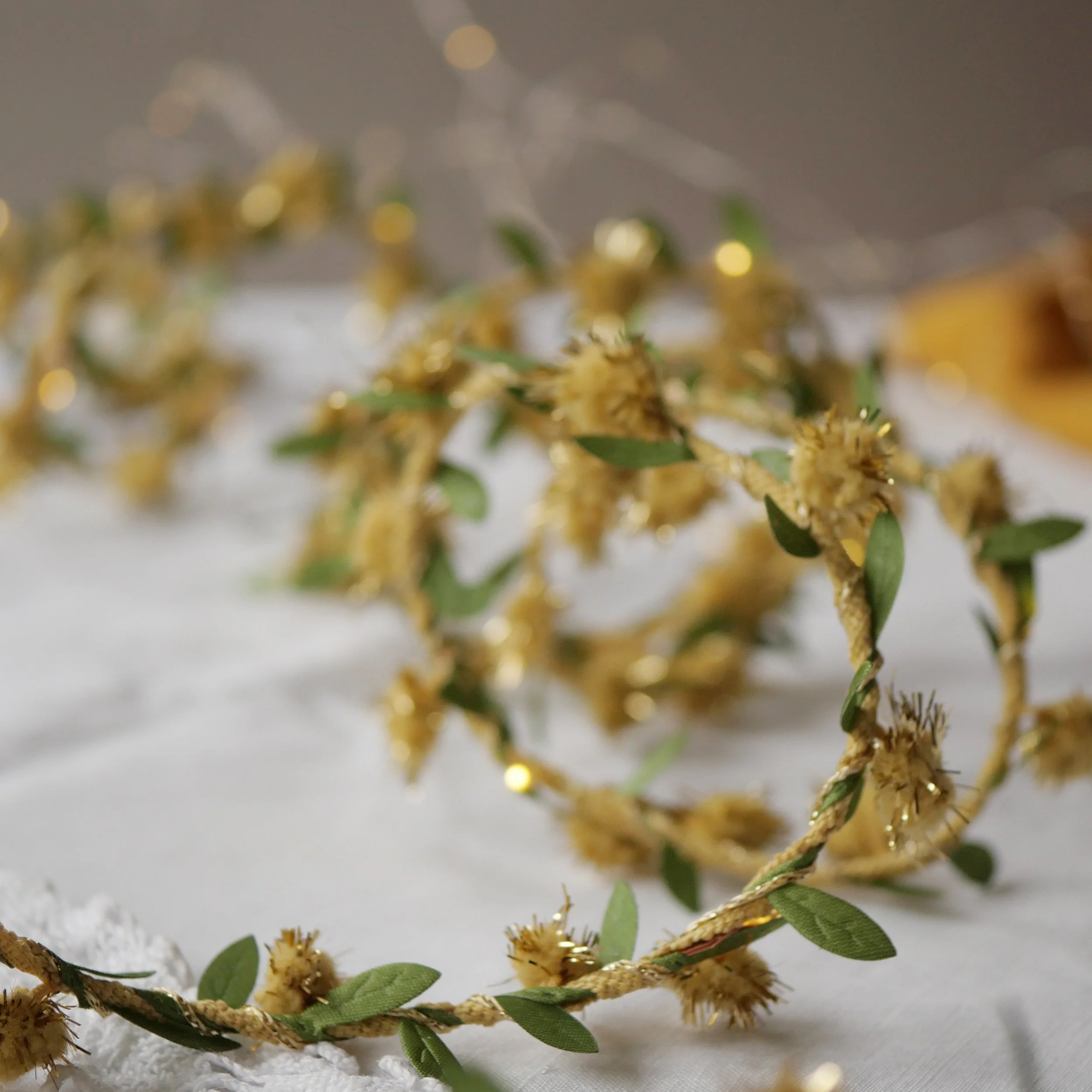 TInsel pom pom leaf.jpg