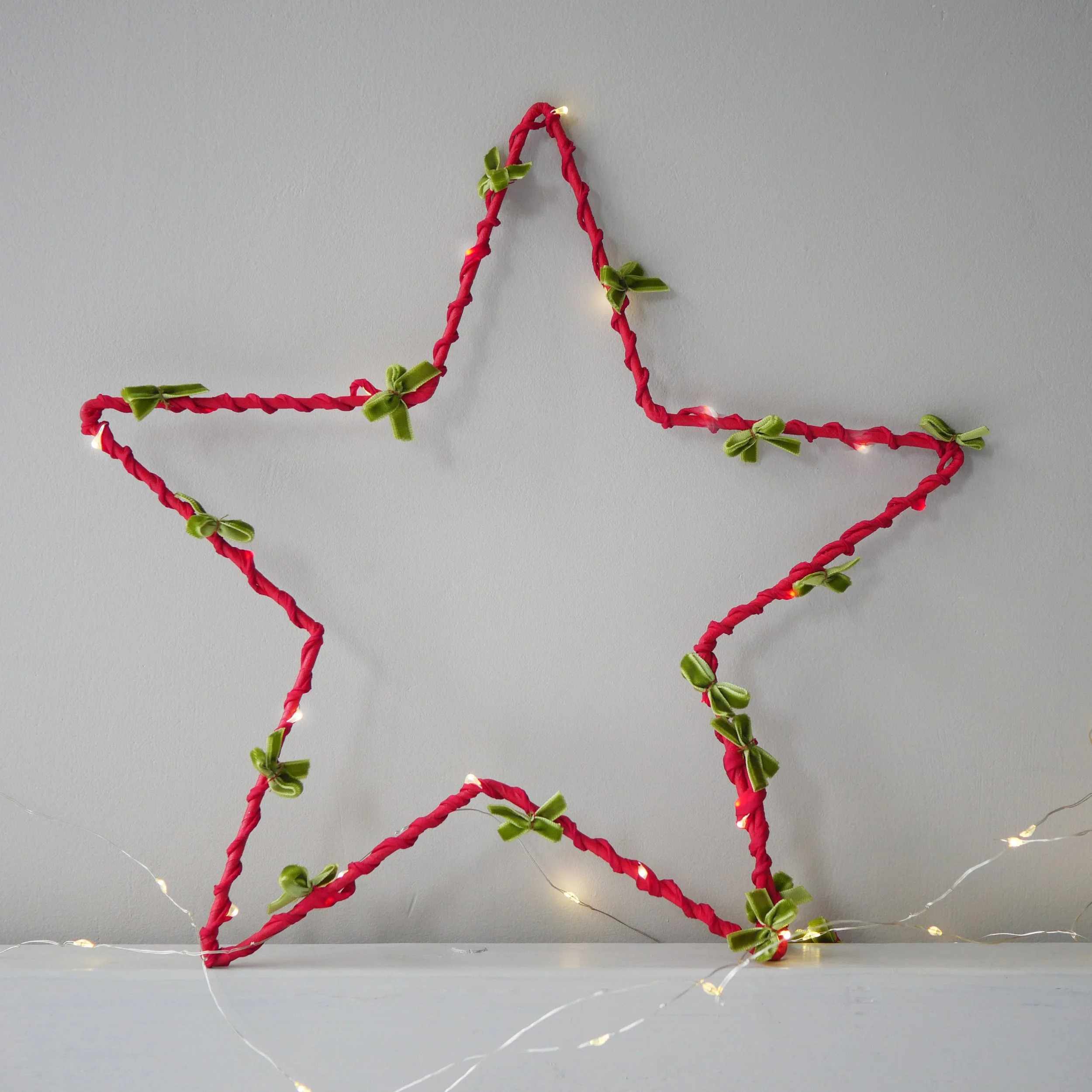 Velvet Bow Star_Green_Red.jpg