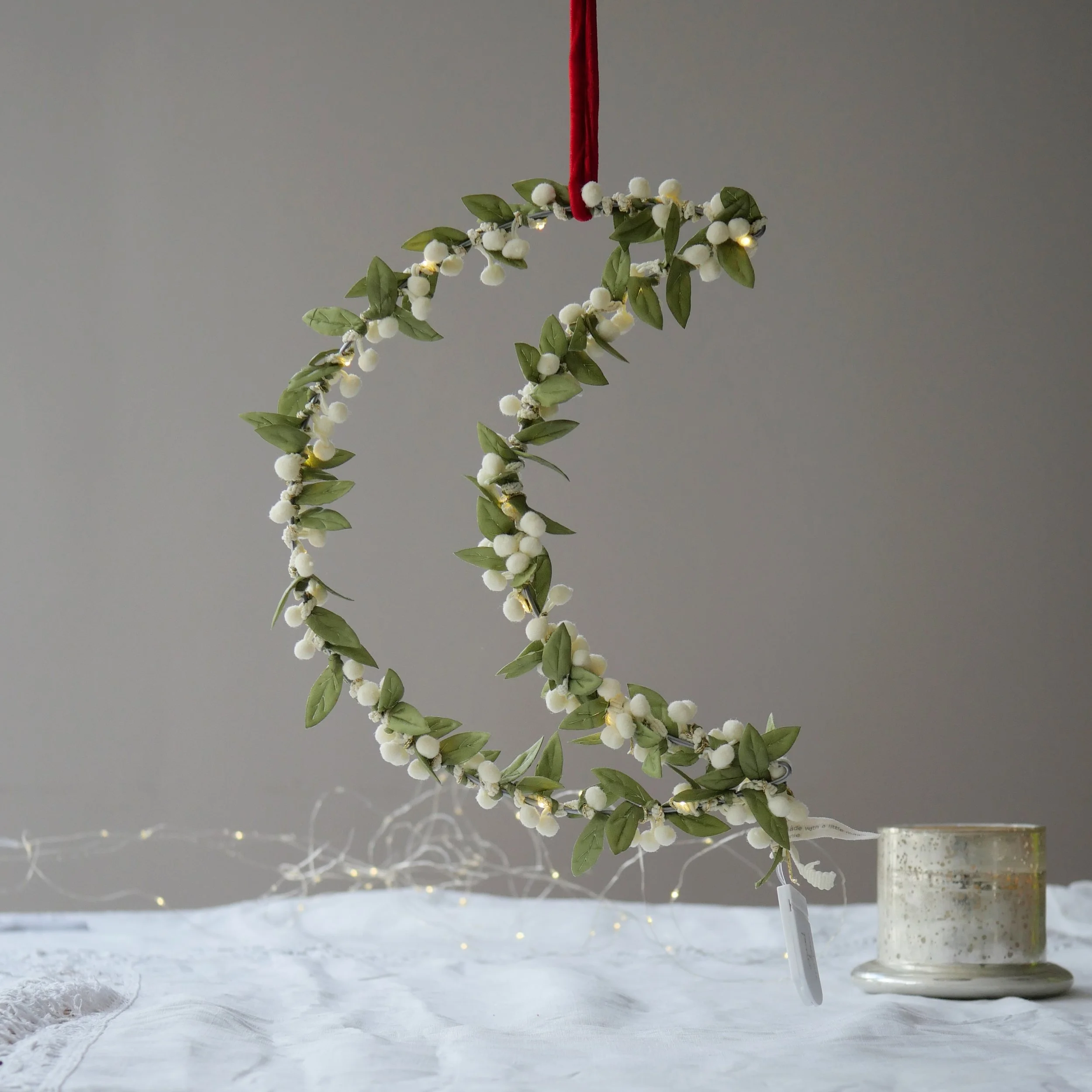 Mistletoe_moon3.jpg