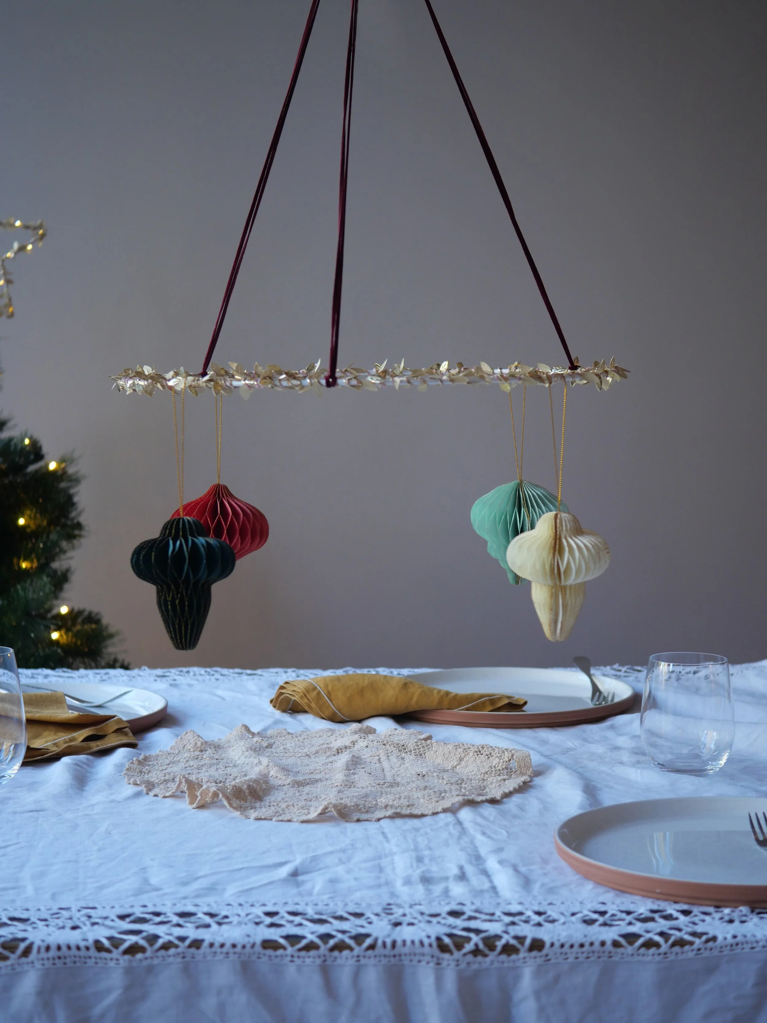 Hanging Wreath_Gold7.jpg