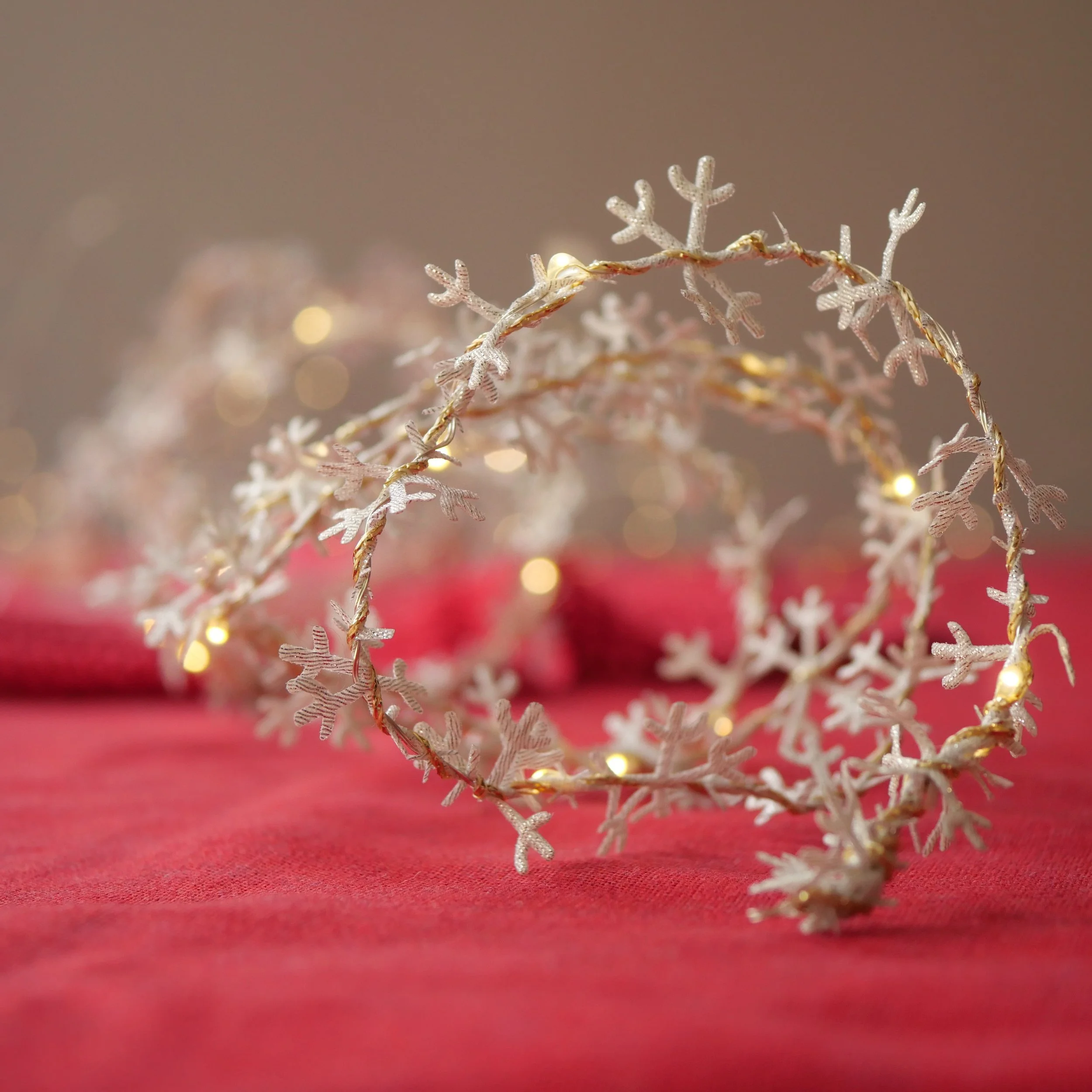 Snowflake SIlver String1.jpg