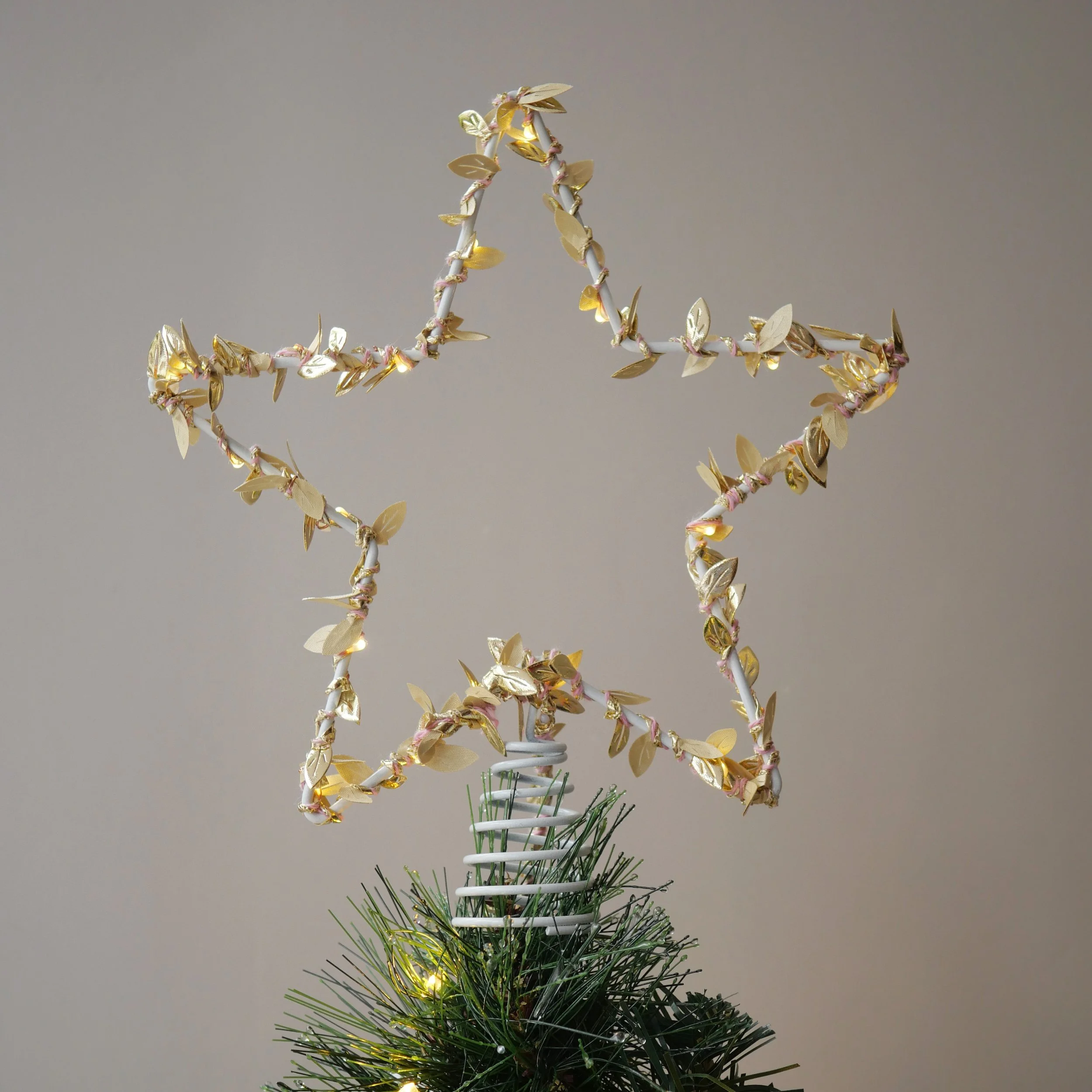 Gold Star Tree Topper4.jpg