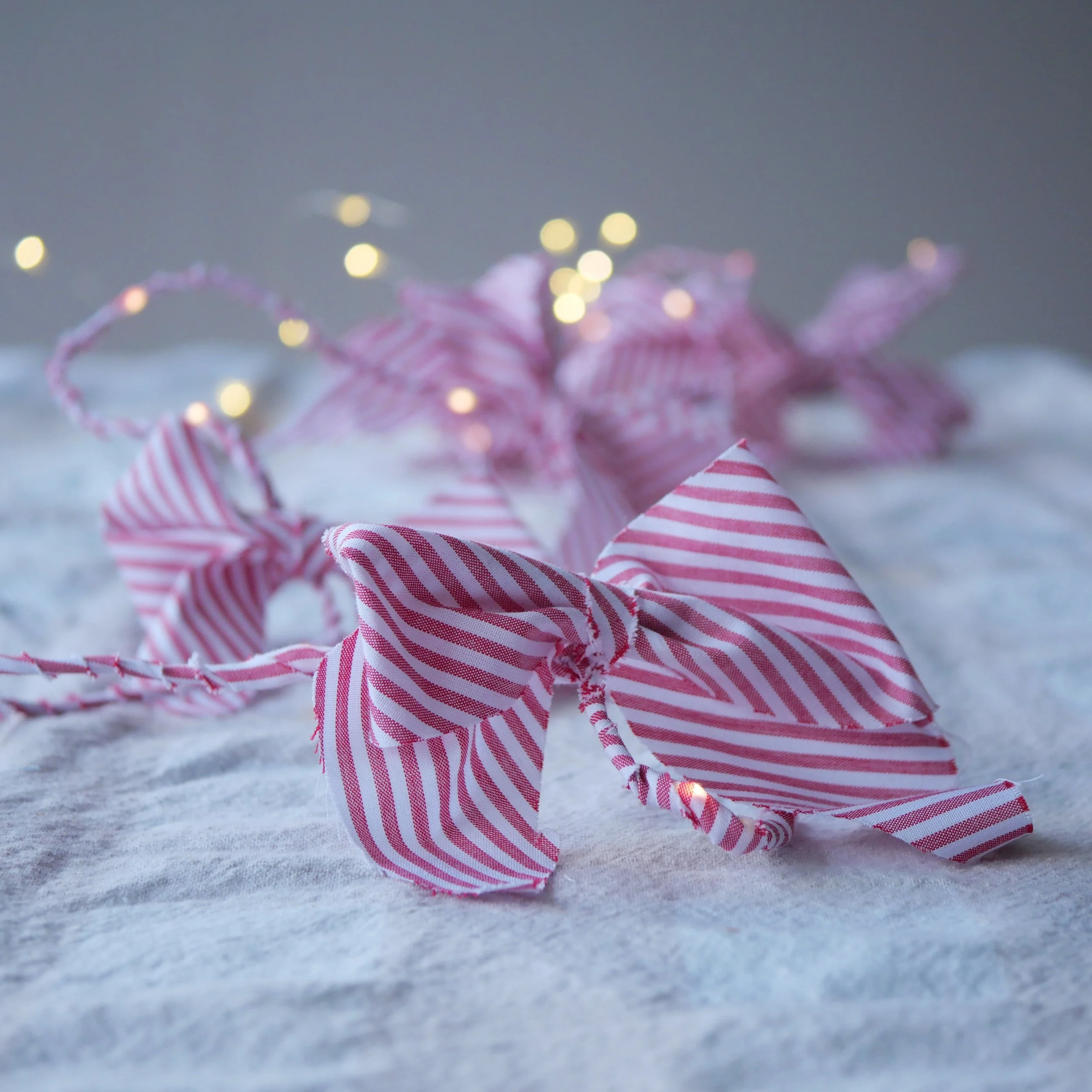 Stripe Bow String_Red.jpg