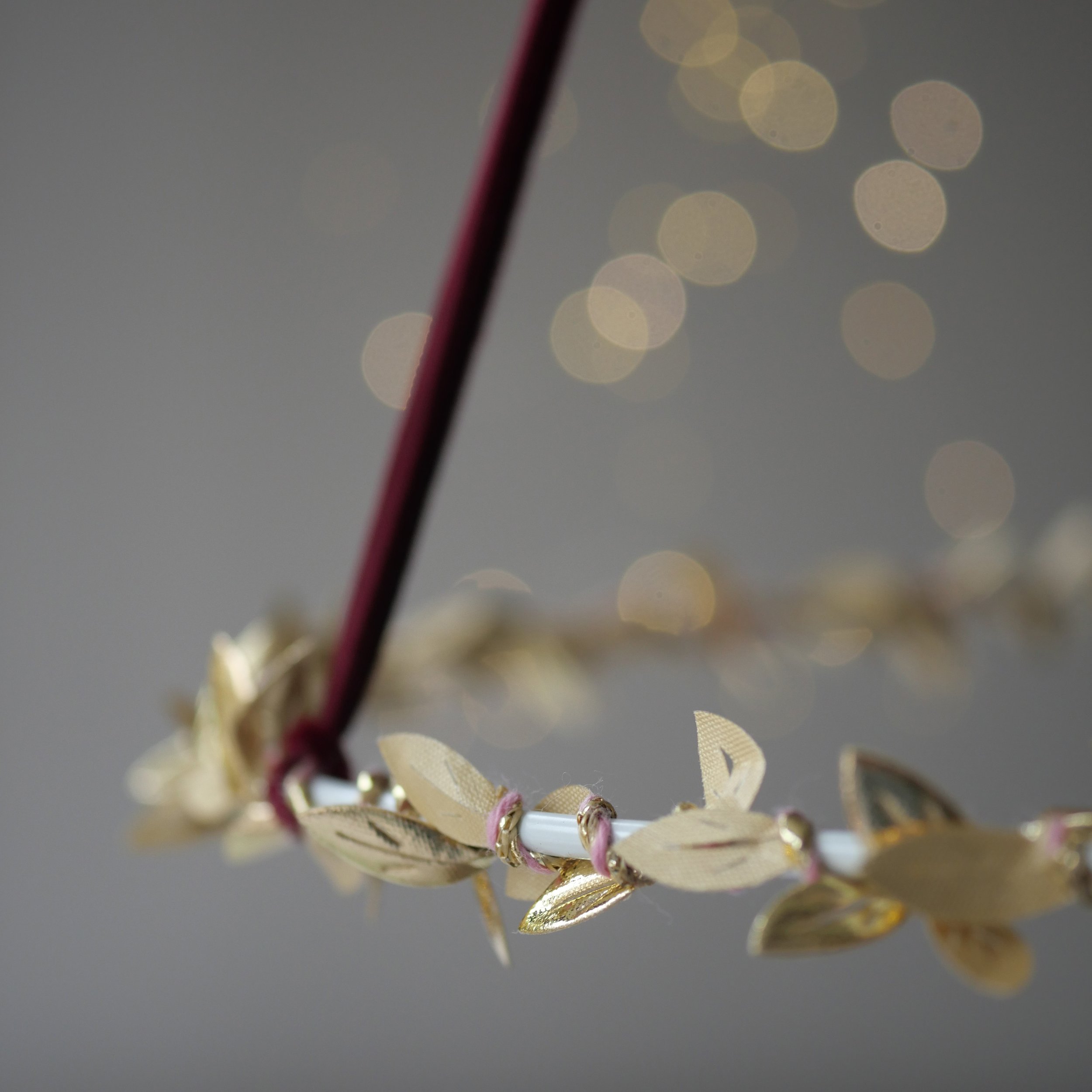 Hanging_Wreath_Gold5.jpg