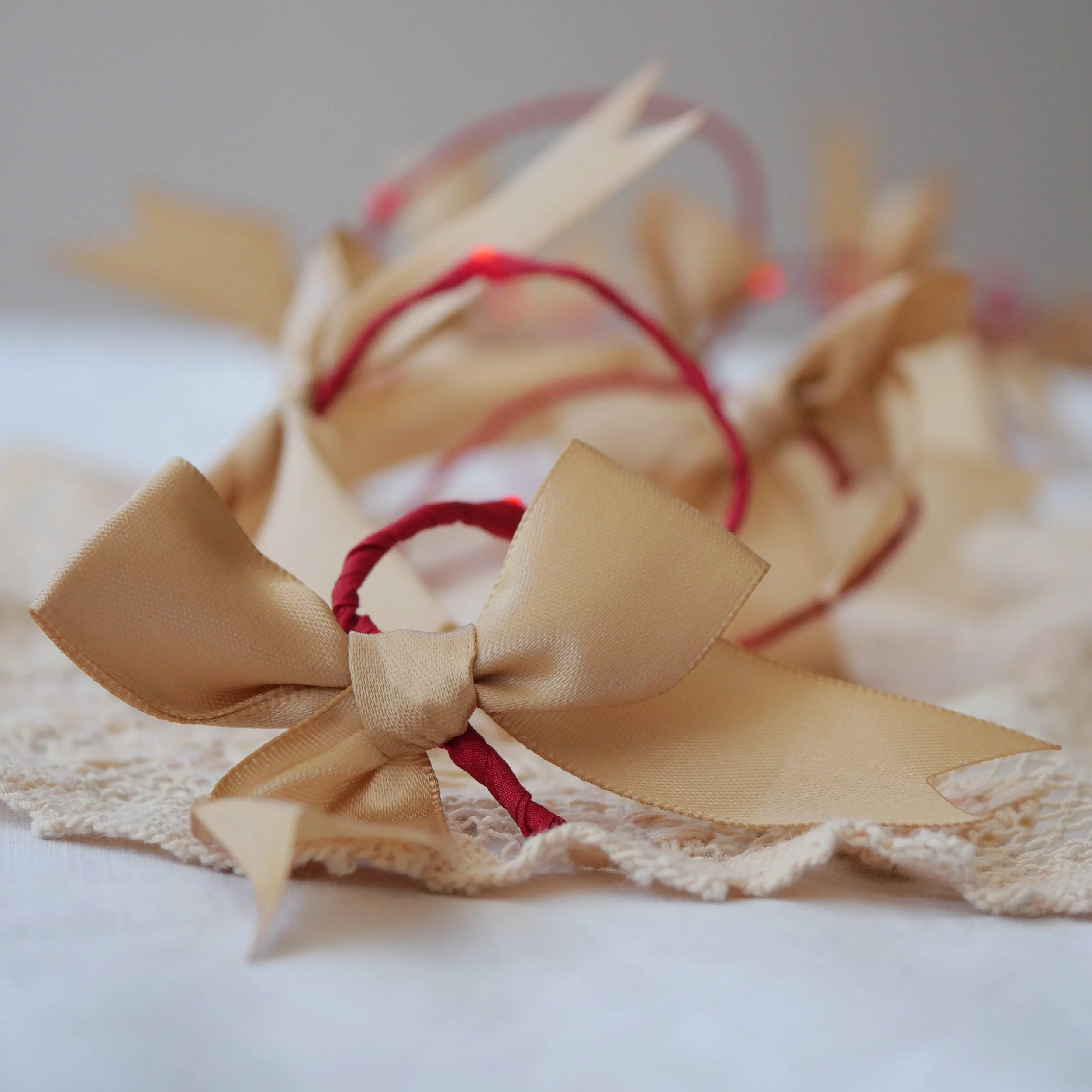 Satin Bow Fairy Lights_Ivory_Olive.jpg