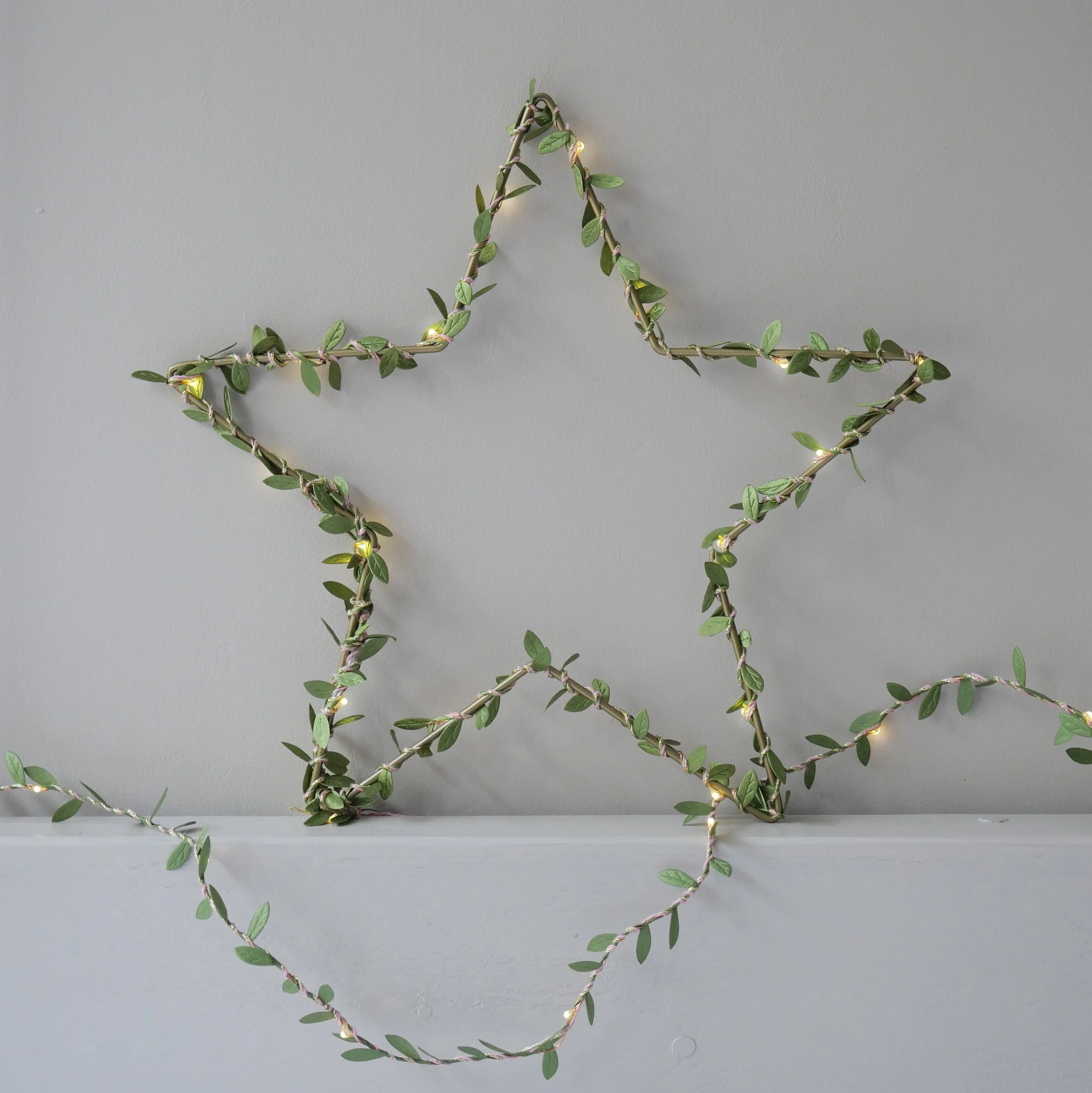 Green leaf star.jpg