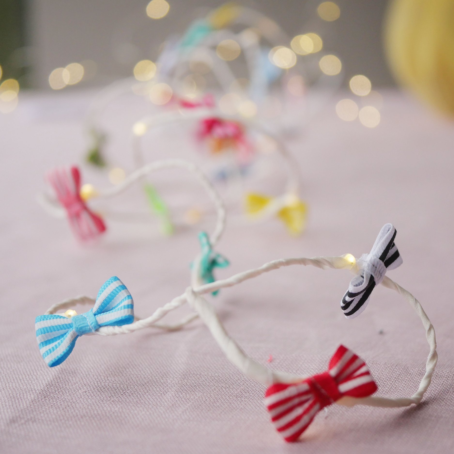 Stripe+Bows2.jpg