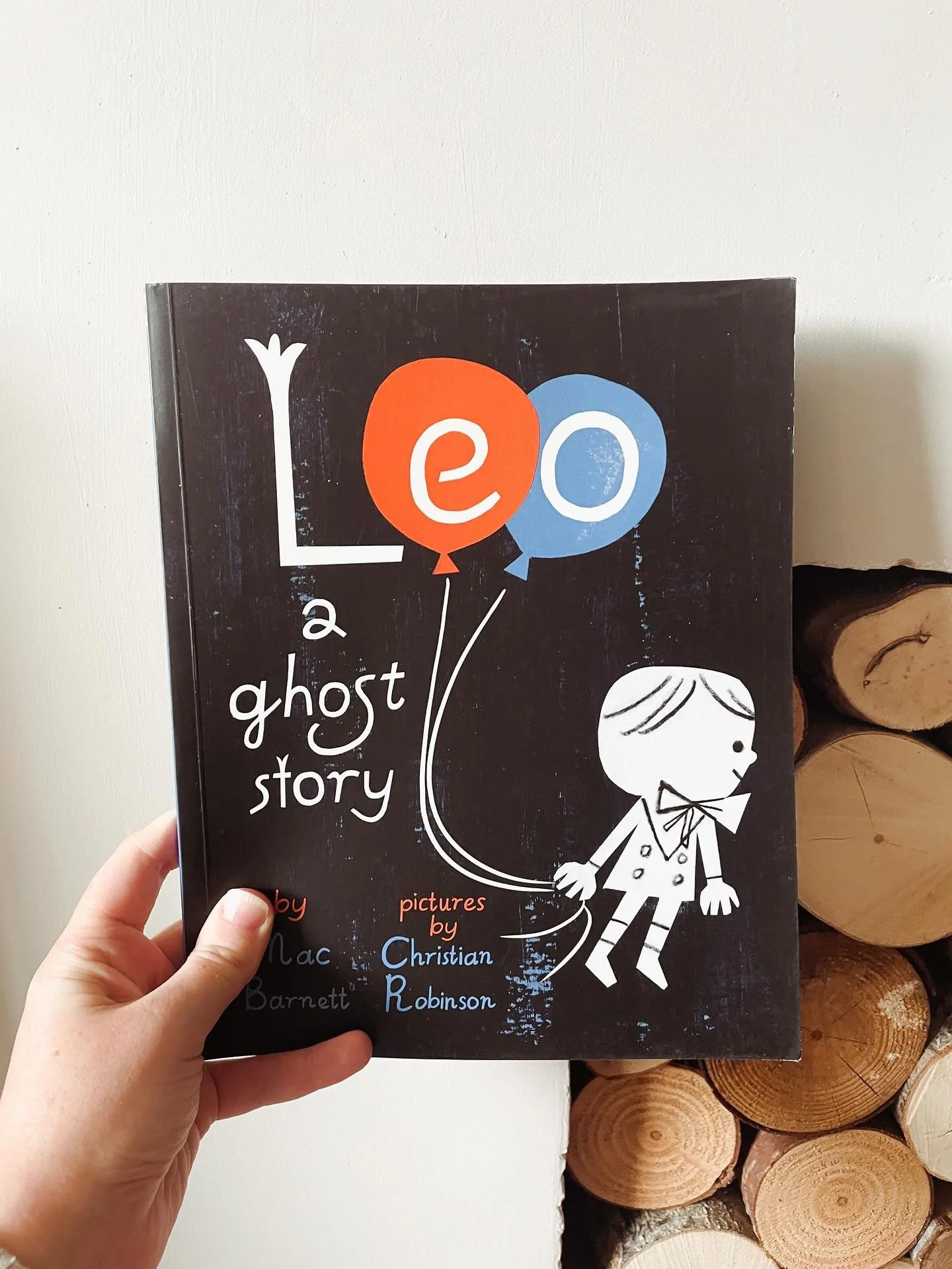 Leo the ghost lives in a house, when a family moves in, they don’t appreciate him being there. He moves out and eventually finds Jane who thinks he’s an imaginary friend. Leo is worried about telling her he’s a ghost in case she doe
