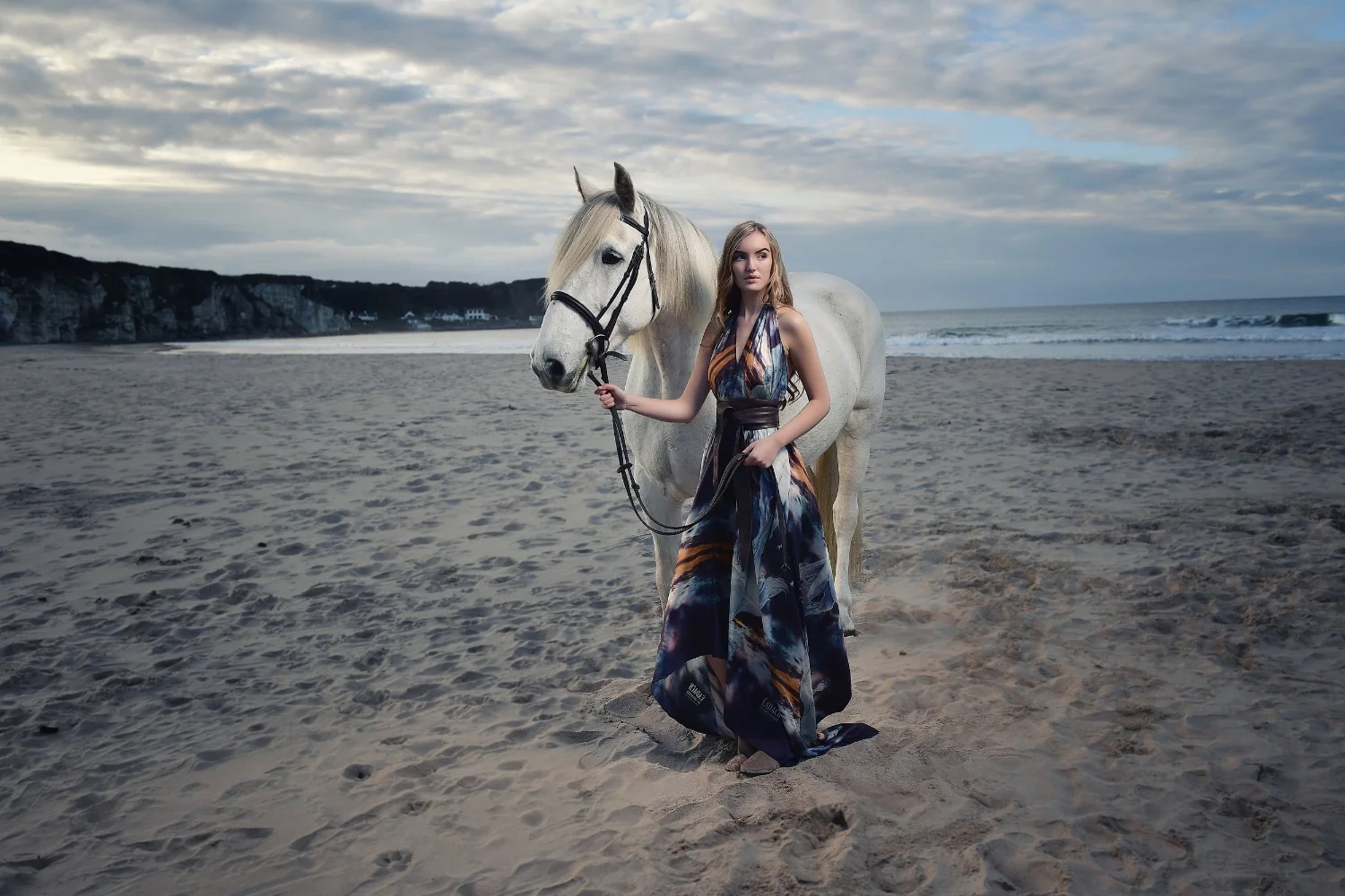 SARA O'NEILL — Womenfolk