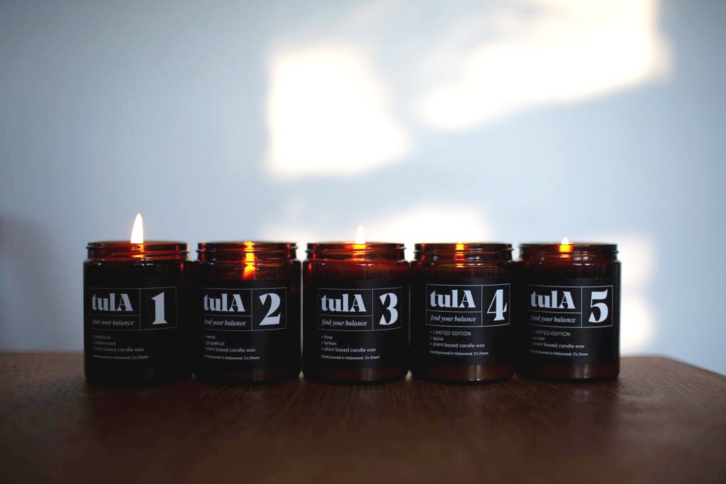 tulA Candle