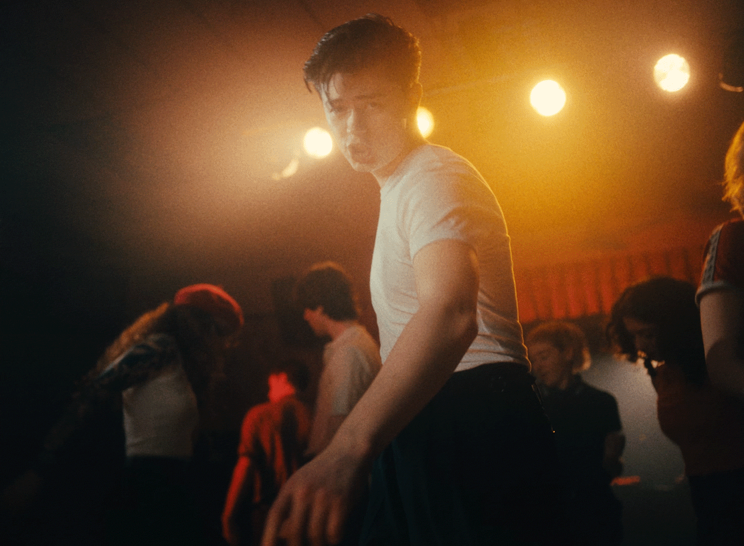 Who-Knew-Dancing-was-a-Sin--GIF-8.gif