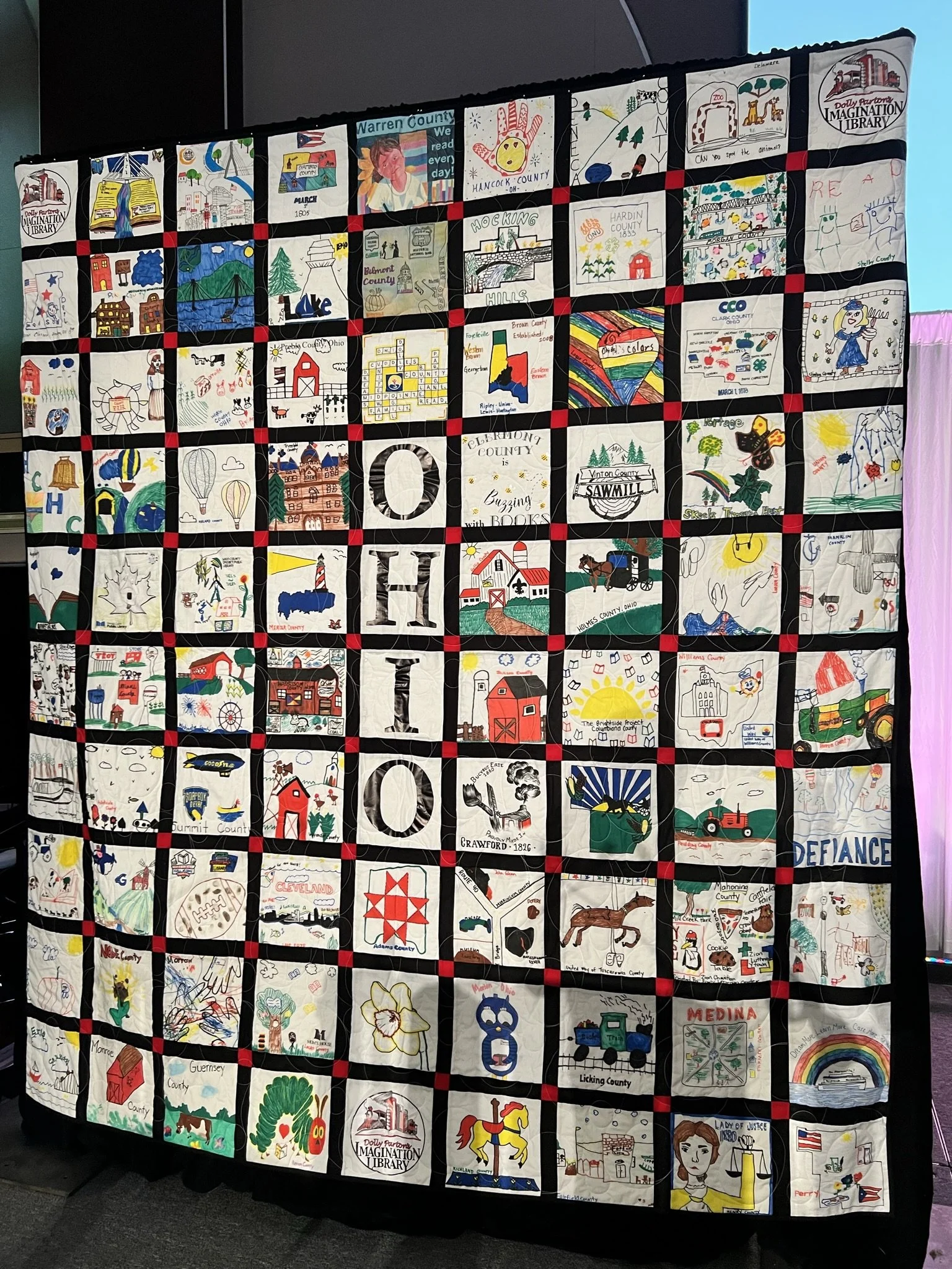 Dolly Parton Visits Ohio to Promote Imagination Library — Marietta