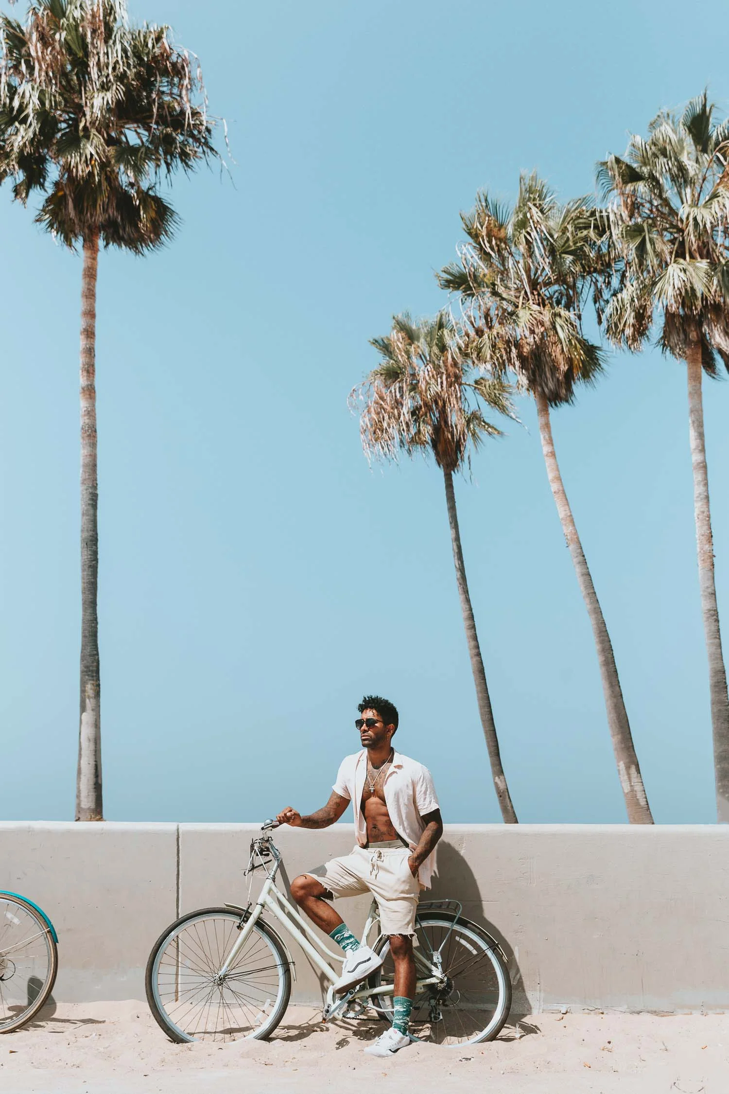 Makio (@makiomusic). Venice Beach, USA