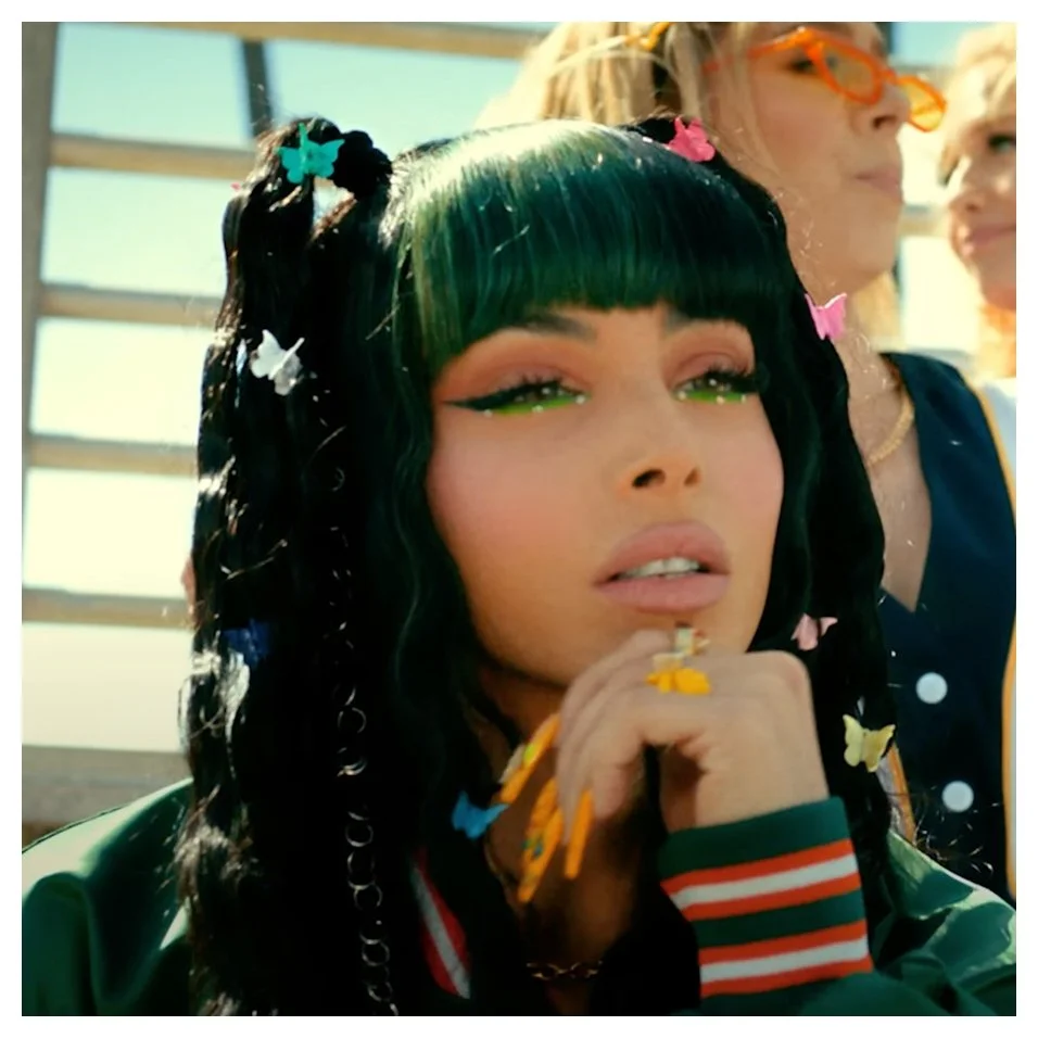 Chesca - Tu Weekend (Official Music Video w/ Tayler Holder)