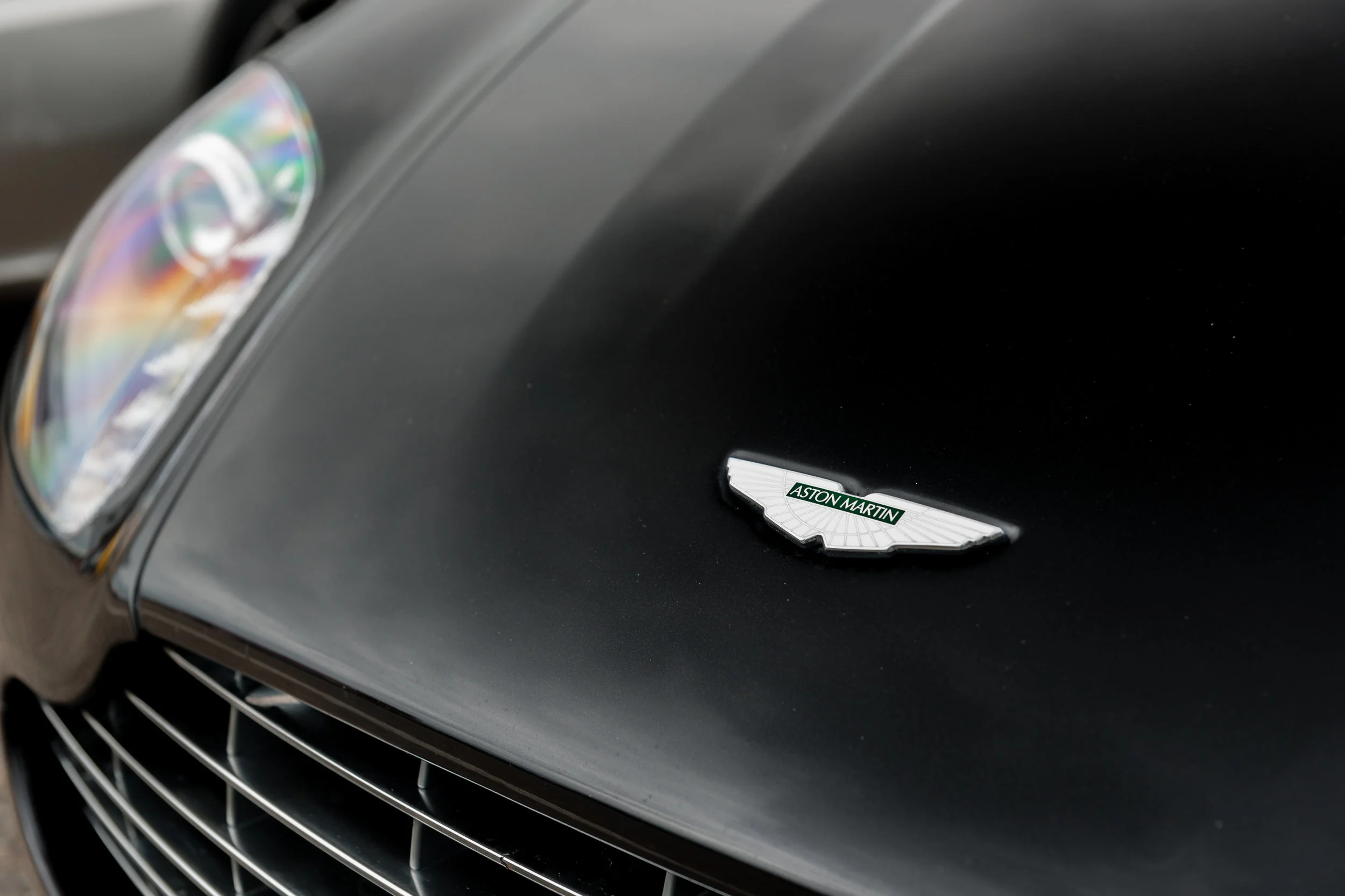 Aston Martin DB9