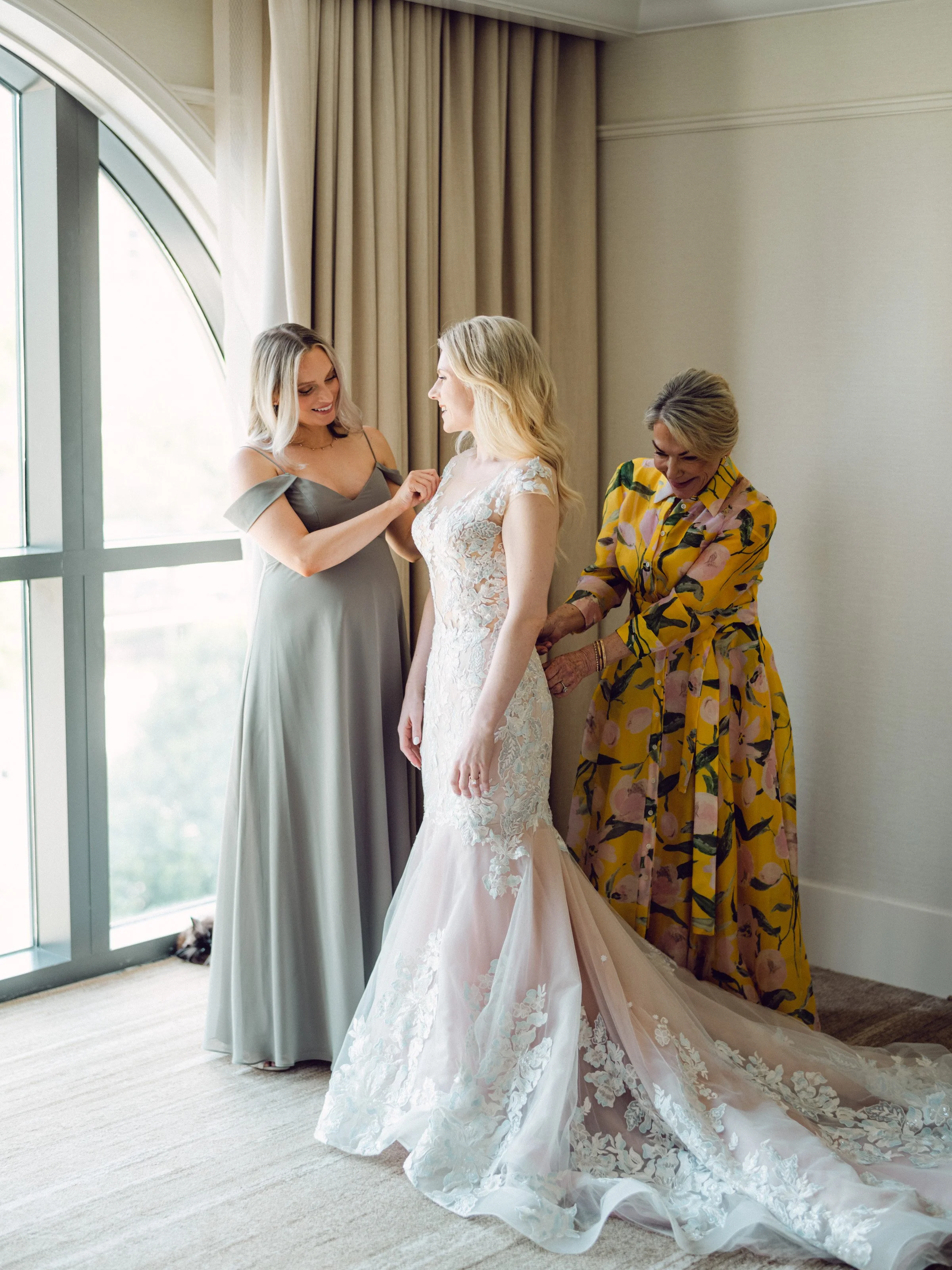 Bockhorst-02-WeddingPrep-22.jpg