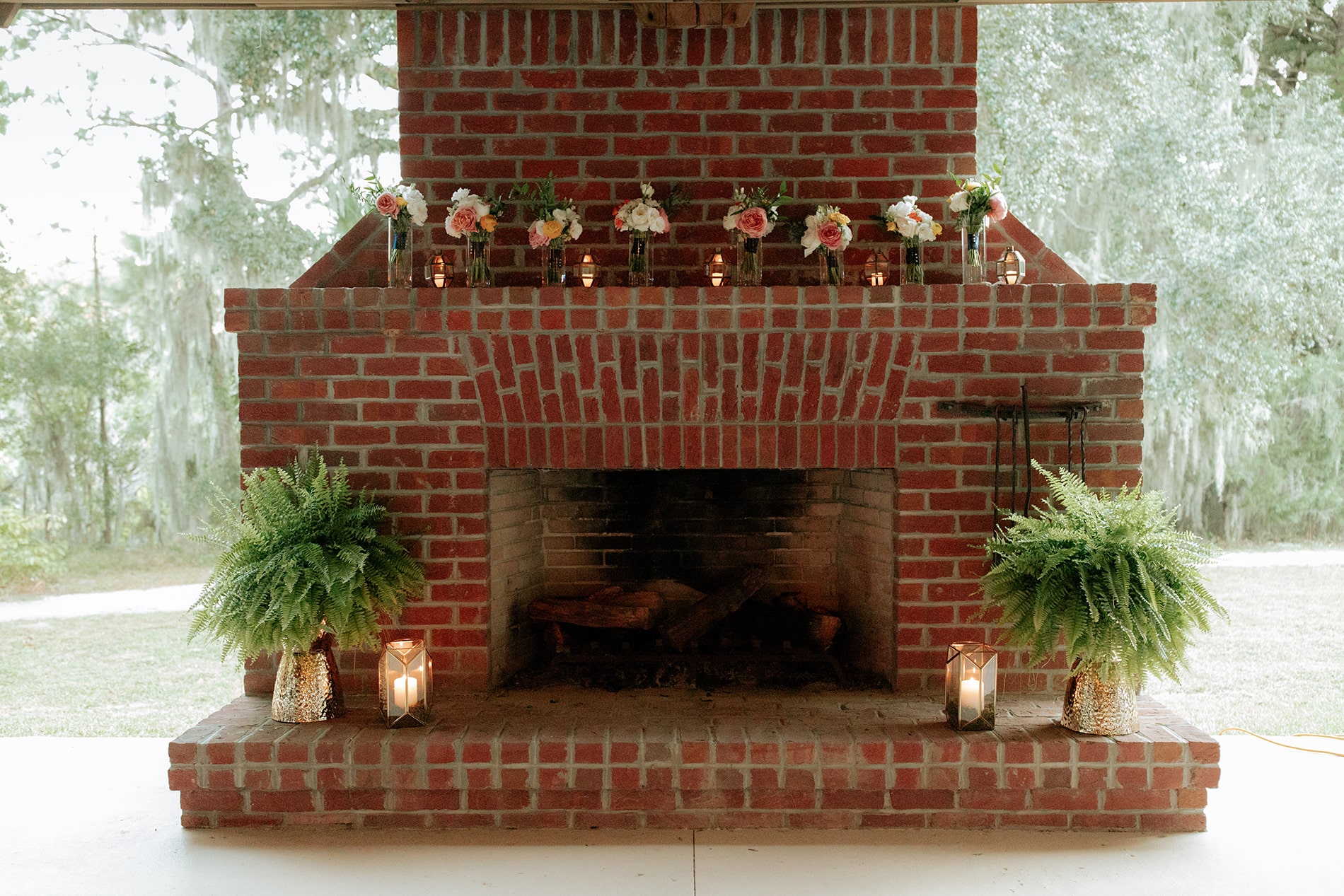 lowcountry-kitchen-catering-beaufort-sc-mary-grace-and-judd-kennedy-wedding-ceremony-outdoor-fireplace-min.jpg
