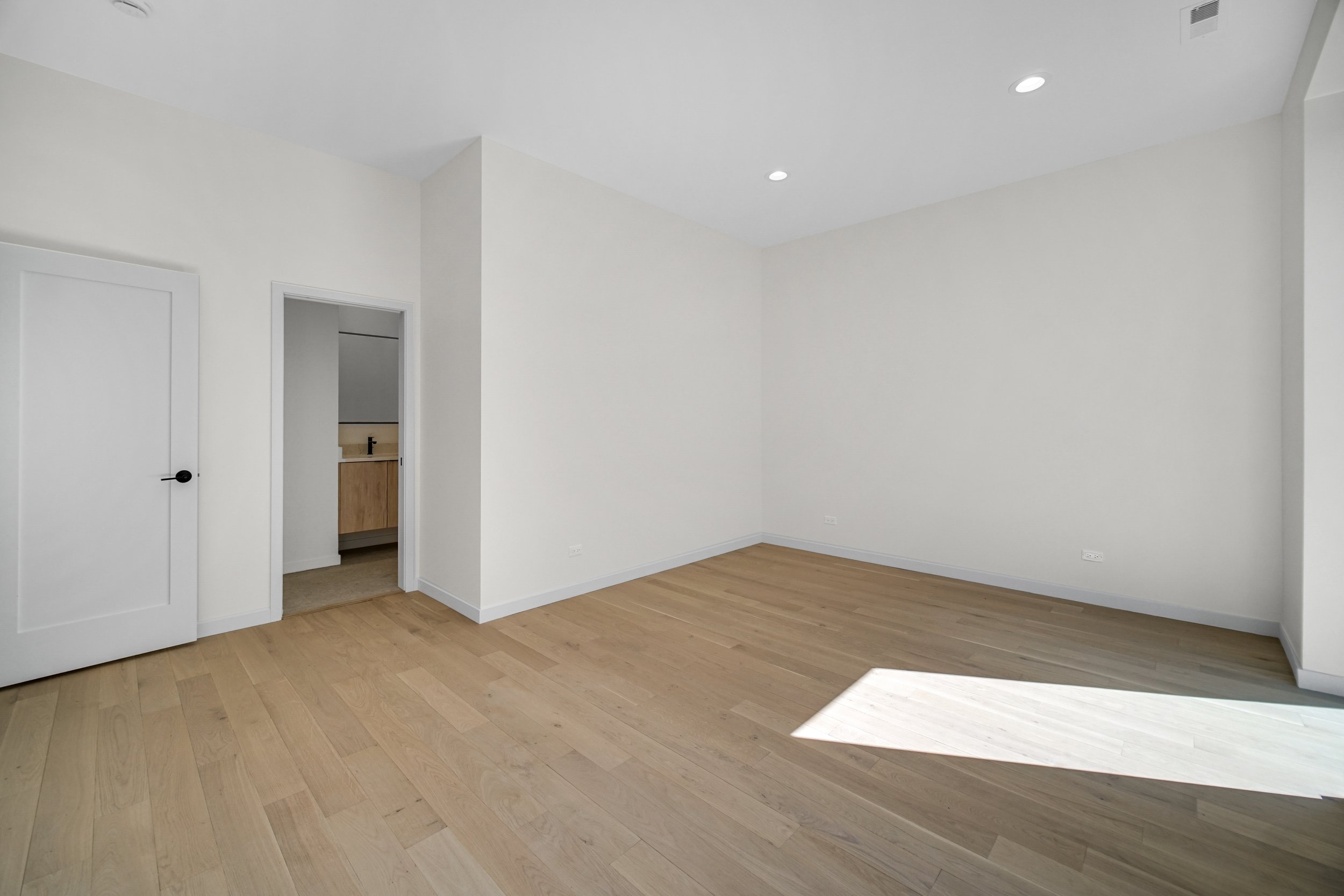 PrimaryBedroom _ KingBed.jpg