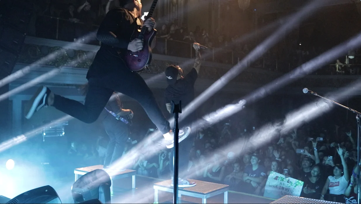 JUMP.jpg