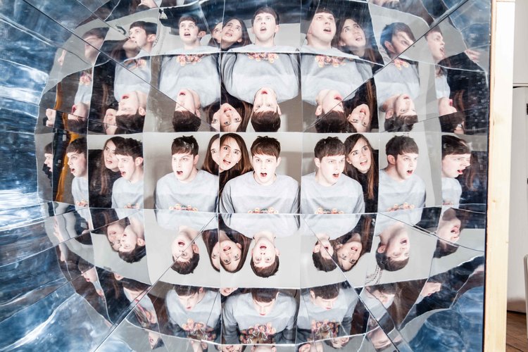 Stars and George in the mothership