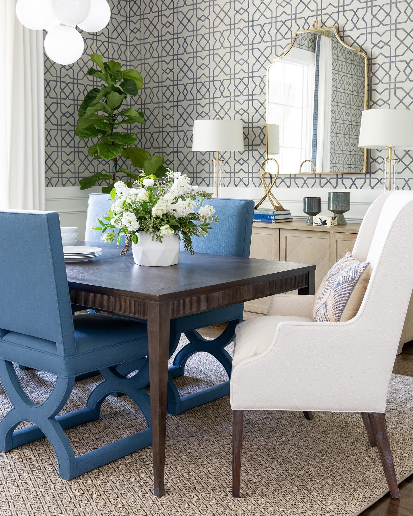 Formal dining rooms are a hot button topic. But I still love them - they are a place to build legos, do puzzles over Christmas break, and play family board games without having to move it all for dinner!

Design: @lark.interiors 
Construction: @rosew