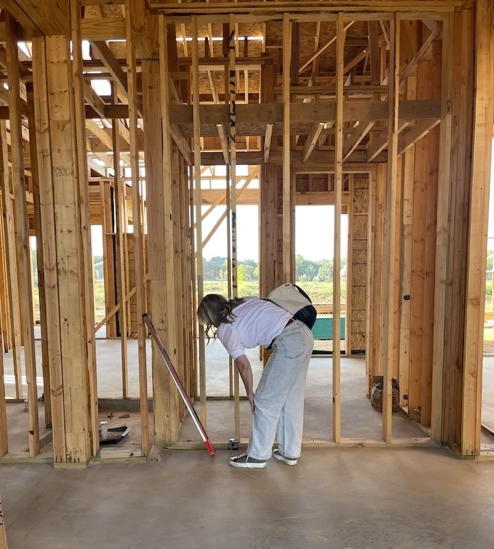 Understanding the Difference Between Full-Service Interior Design and Basic Interior Design Services
