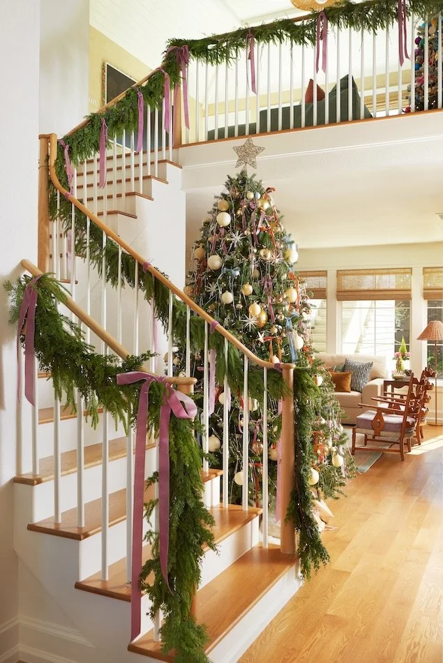 How to Decorate a Christmas Tree: Avoid These Mistakes